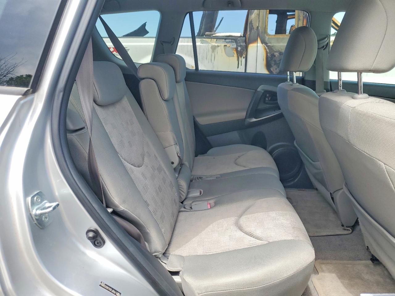 2010 Toyota Rav4 Base Silver vin: JTMZF4DV2AD028864