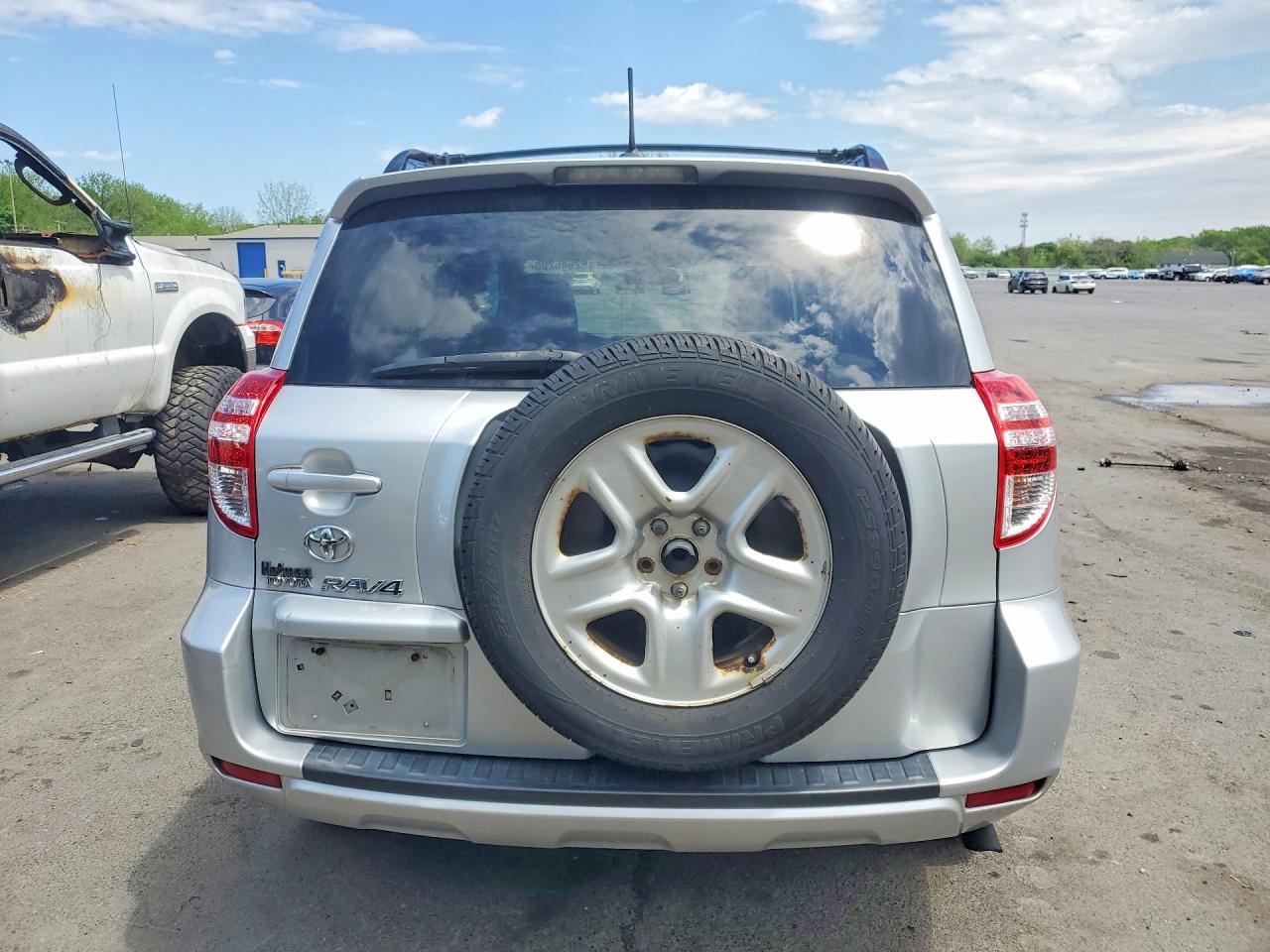2010 Toyota Rav4 Base Silver vin: JTMZF4DV2AD028864