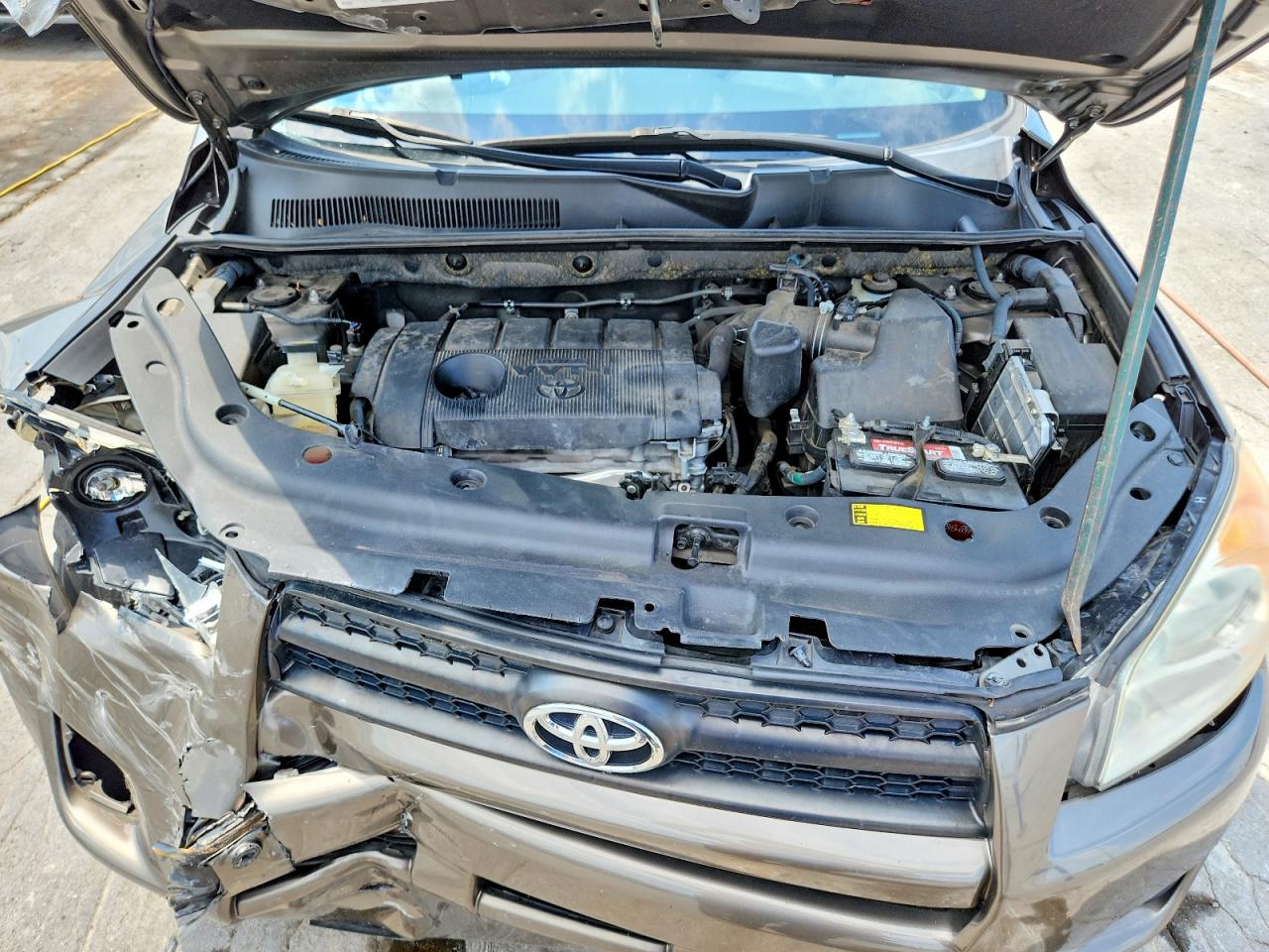 2012 Toyota Rav4 Base Tan vin: JTMZF4DV2C5045760