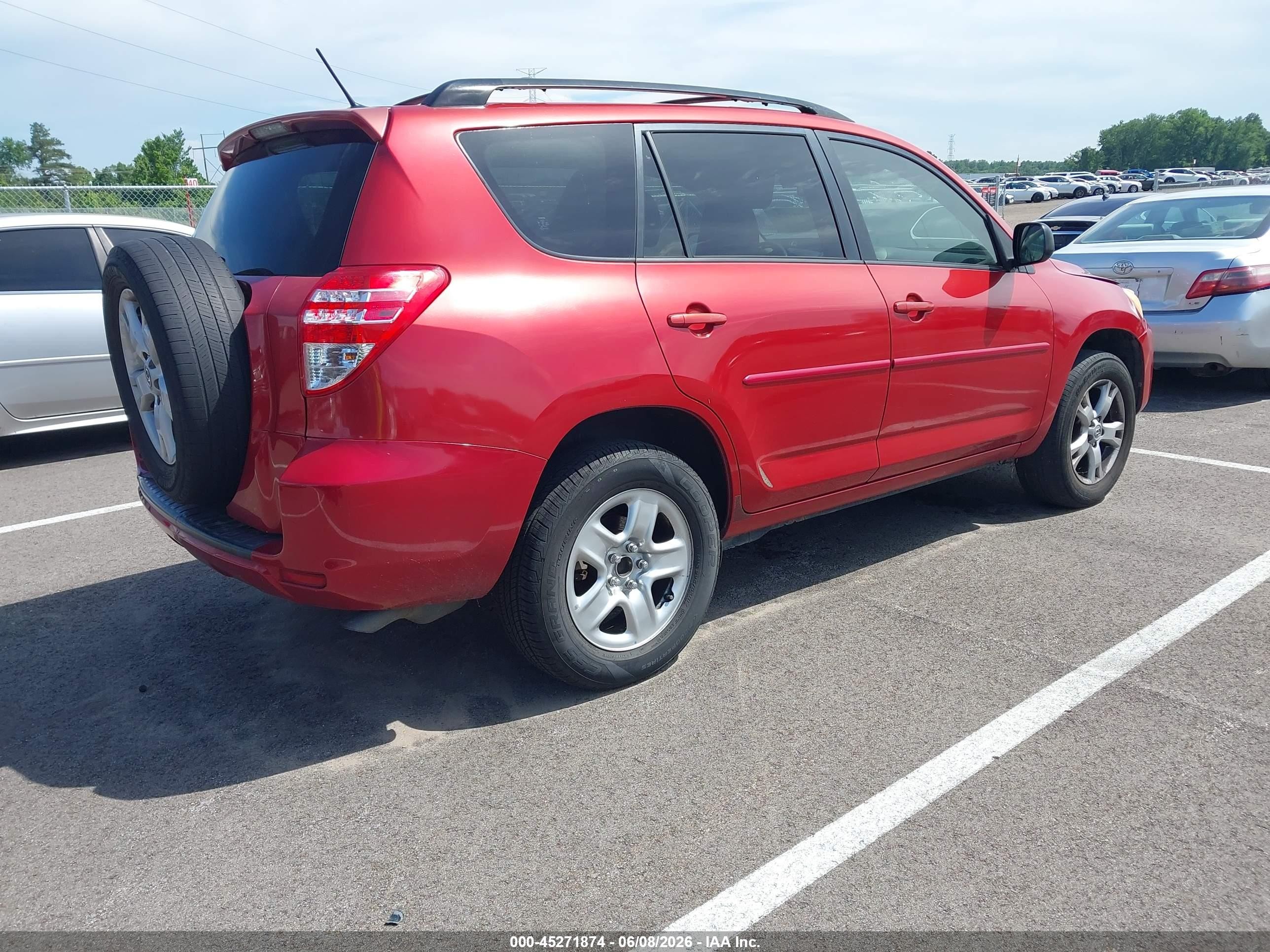 2012 Toyota Rav4   Red vin: JTMZF4DV2C5046343
