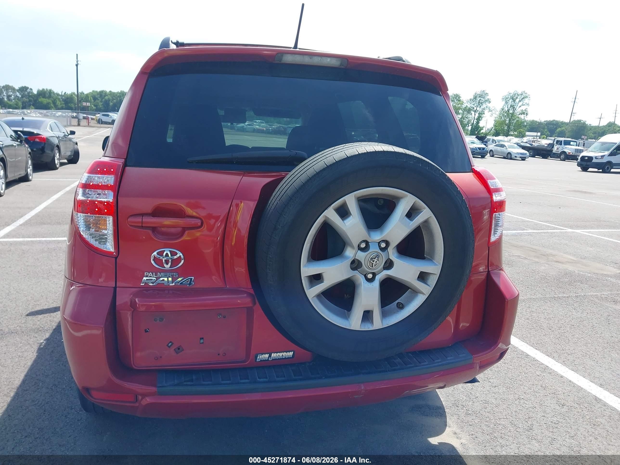 2012 Toyota Rav4   Red vin: JTMZF4DV2C5046343