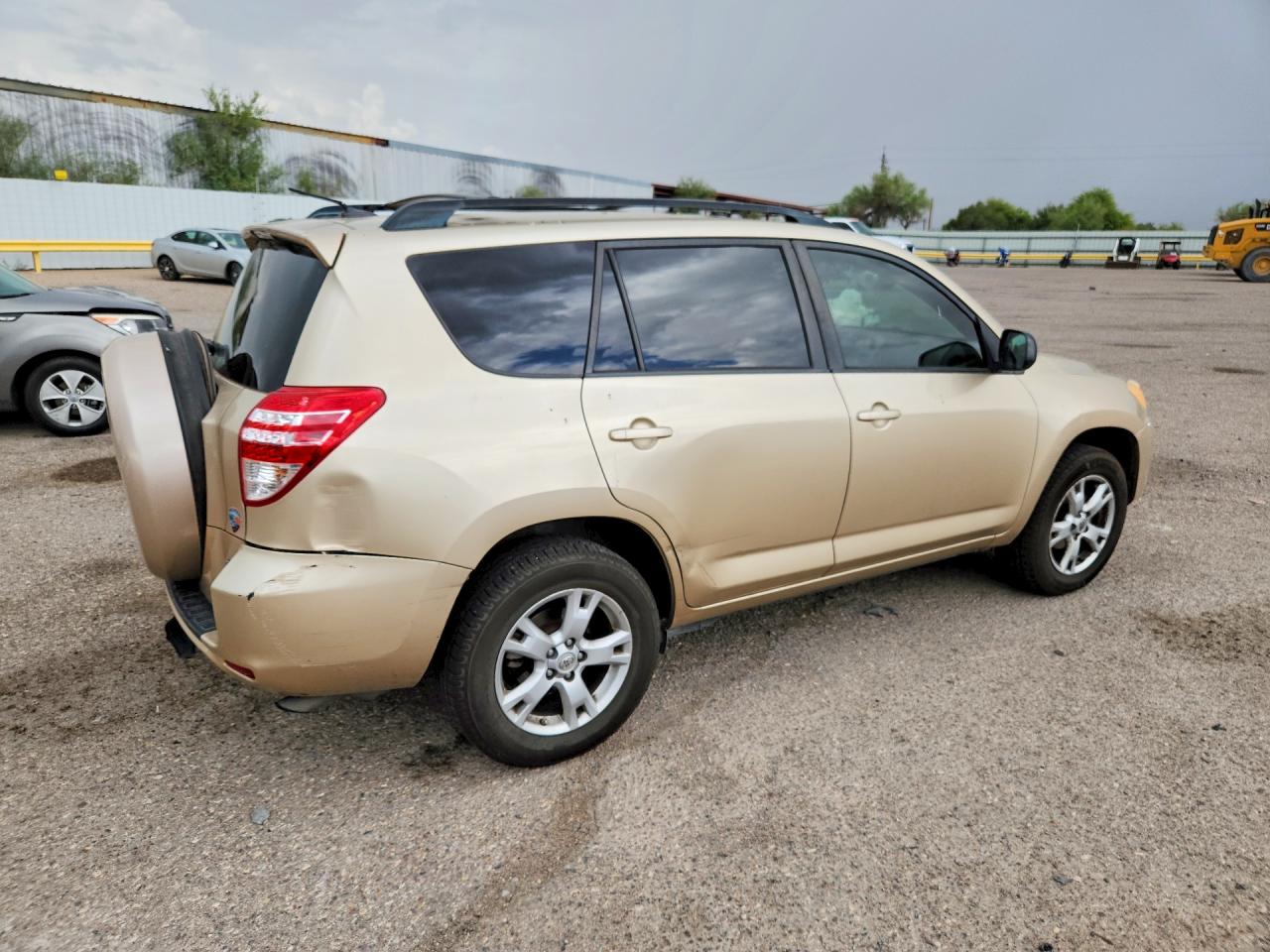 2012 Toyota Rav4 Base Желто-коричневый vin: JTMZF4DV2C5046827