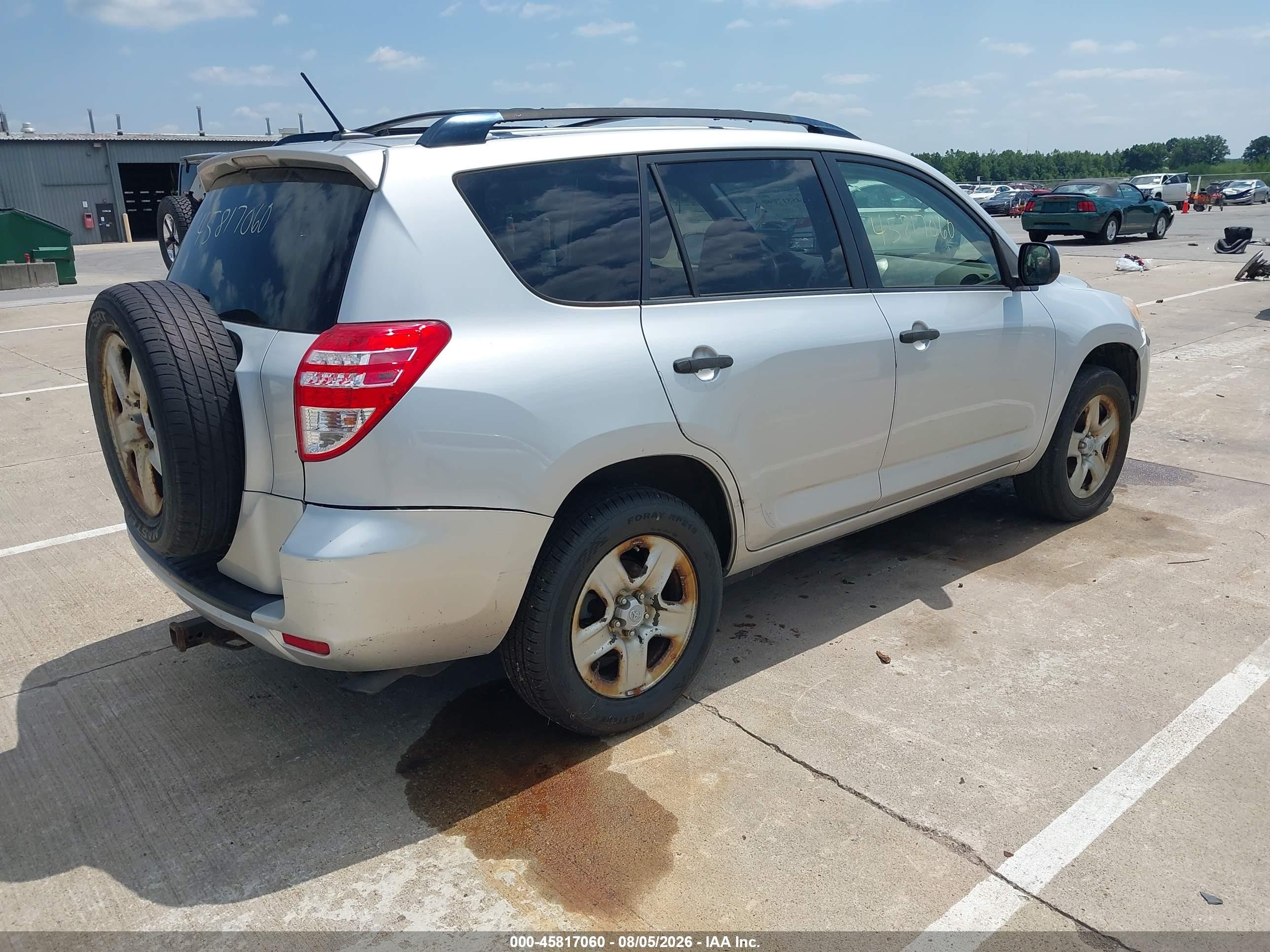 2012 Toyota Rav4   Silver vin: JTMZF4DV2CD031914