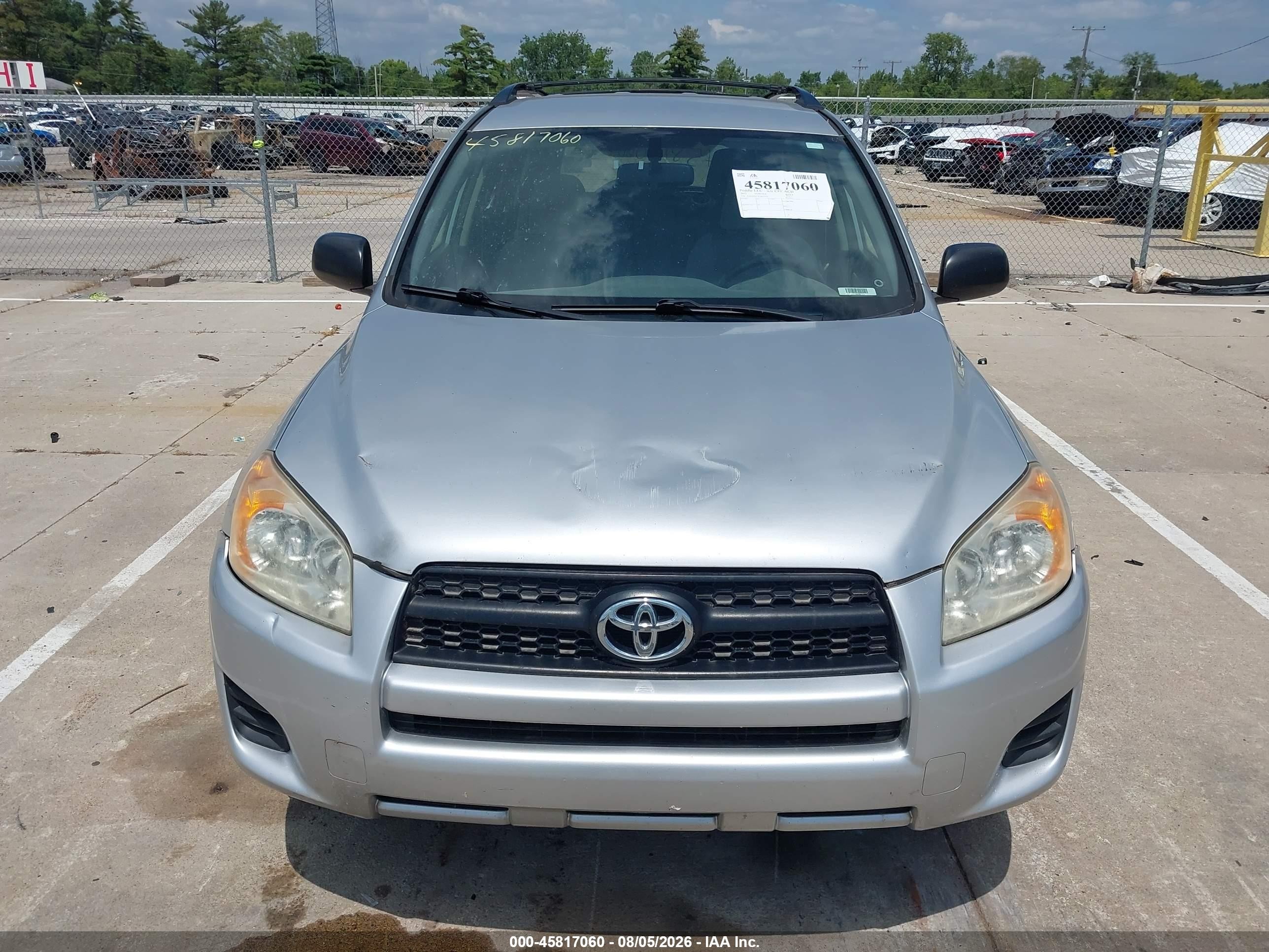 2012 Toyota Rav4   Silver vin: JTMZF4DV2CD031914