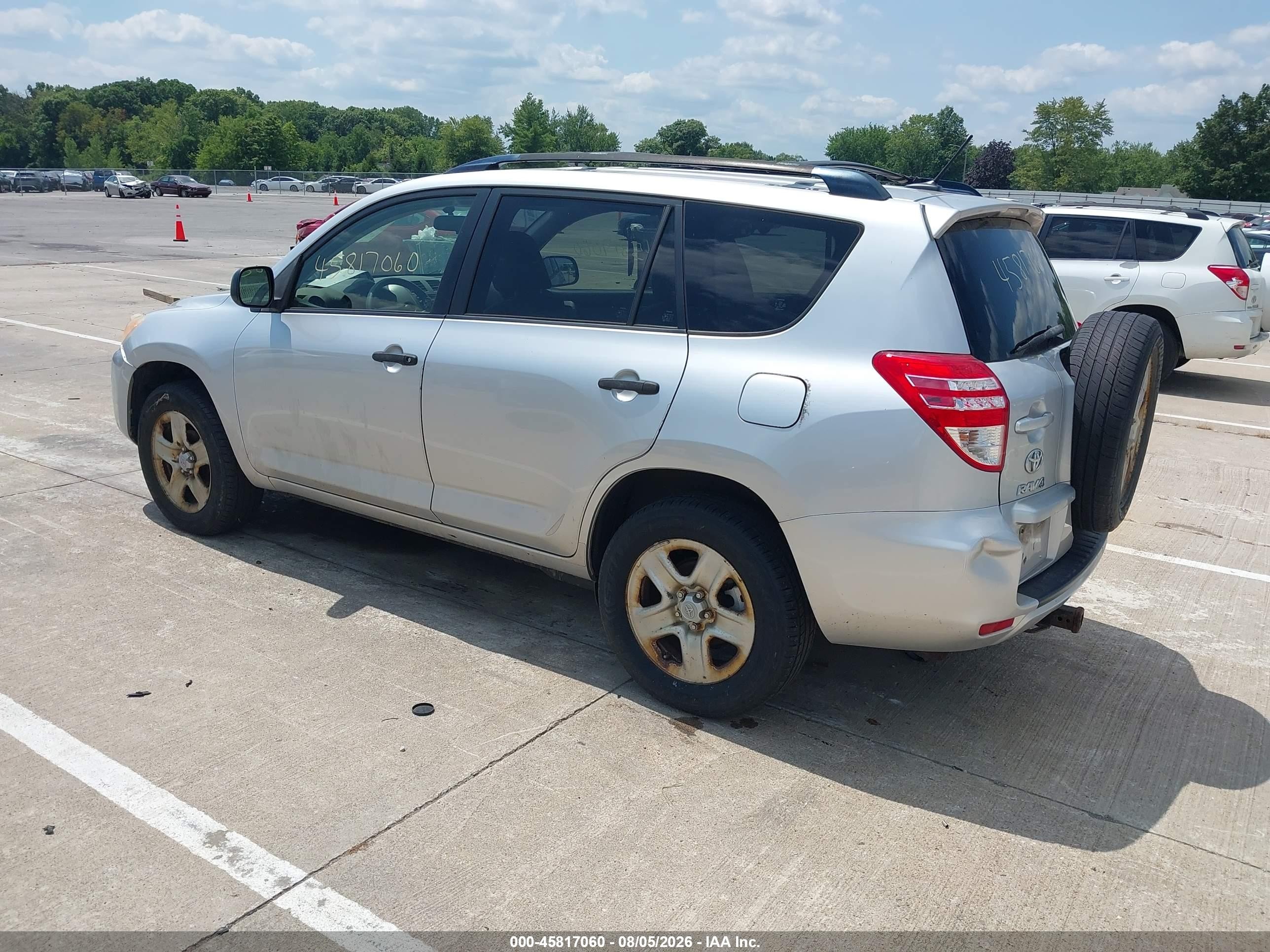 2012 Toyota Rav4   Silver vin: JTMZF4DV2CD031914