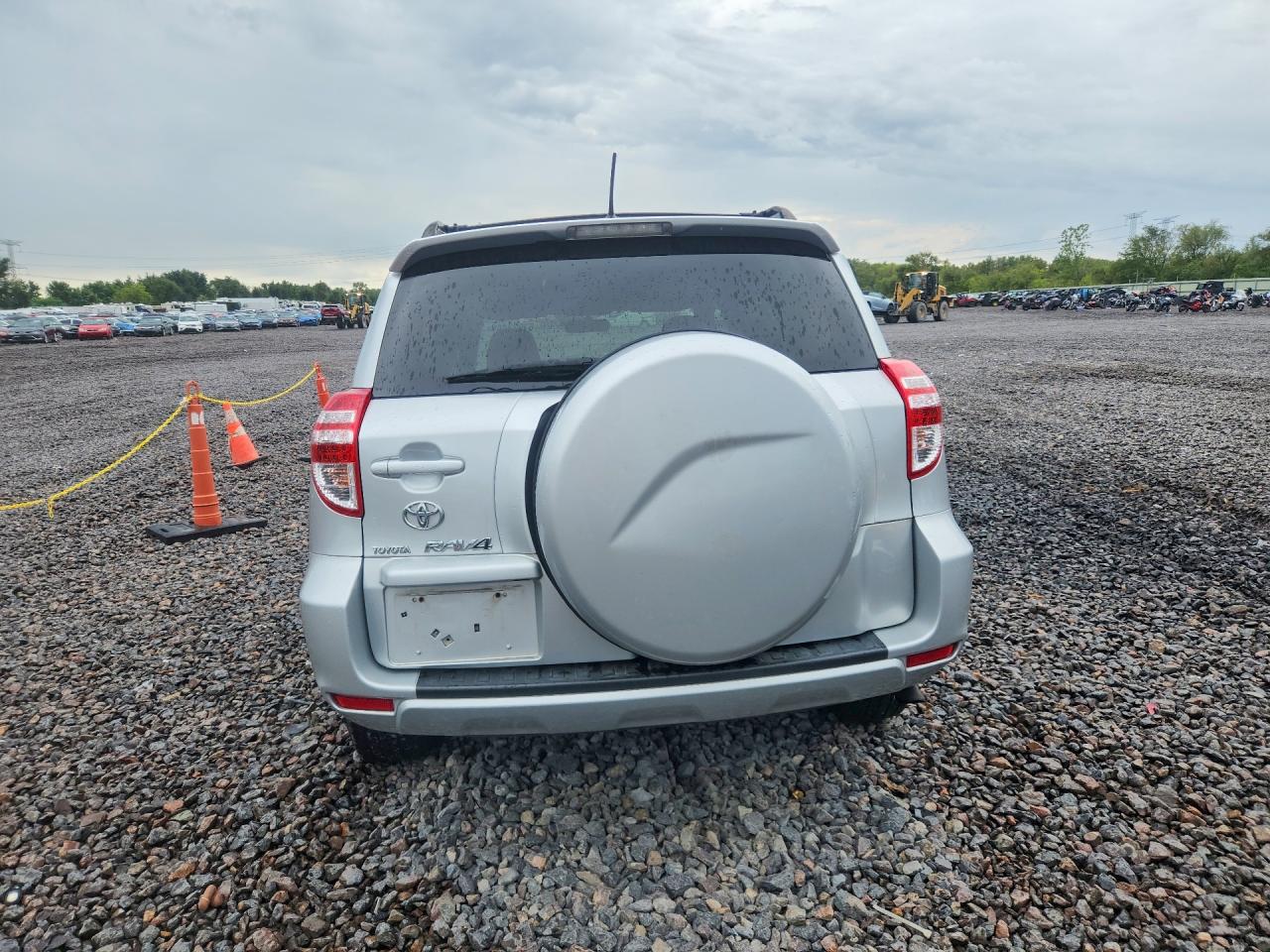 2010 Toyota Rav4 Base Silver vin: JTMZF4DV3AD024967