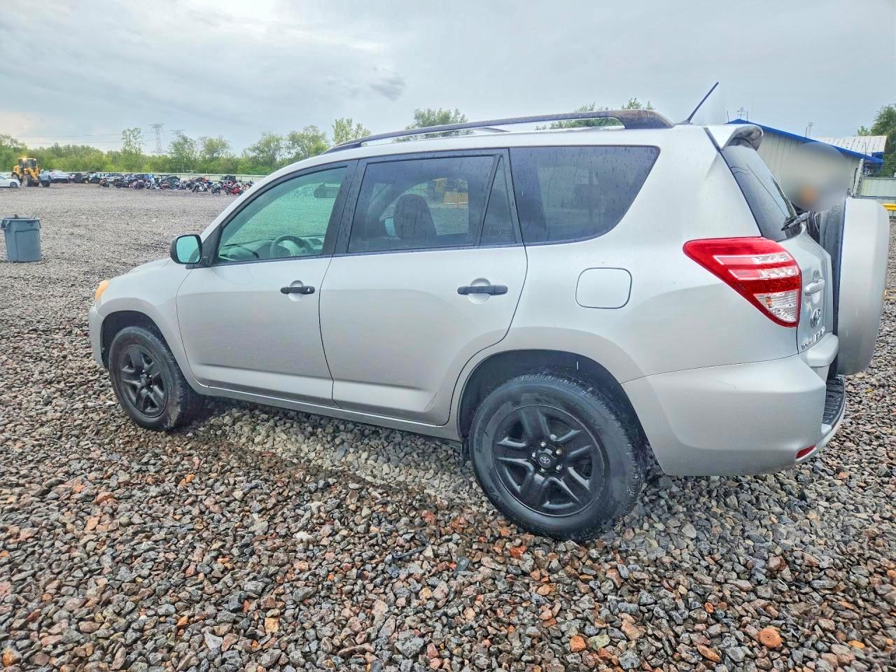 2010 Toyota Rav4 Base Silver vin: JTMZF4DV3AD024967
