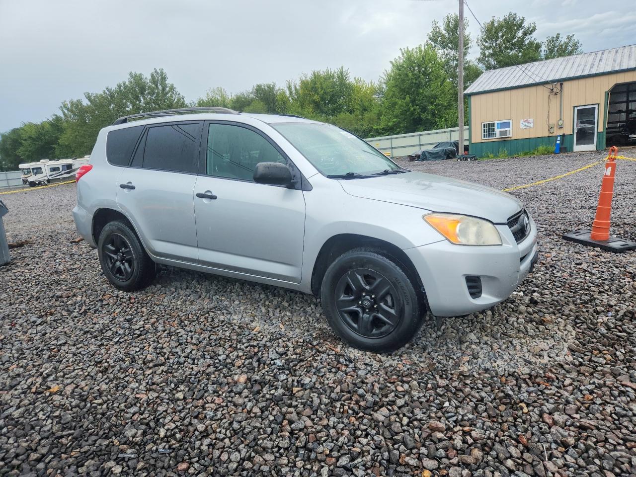 2010 Toyota Rav4 Base Silver vin: JTMZF4DV3AD024967