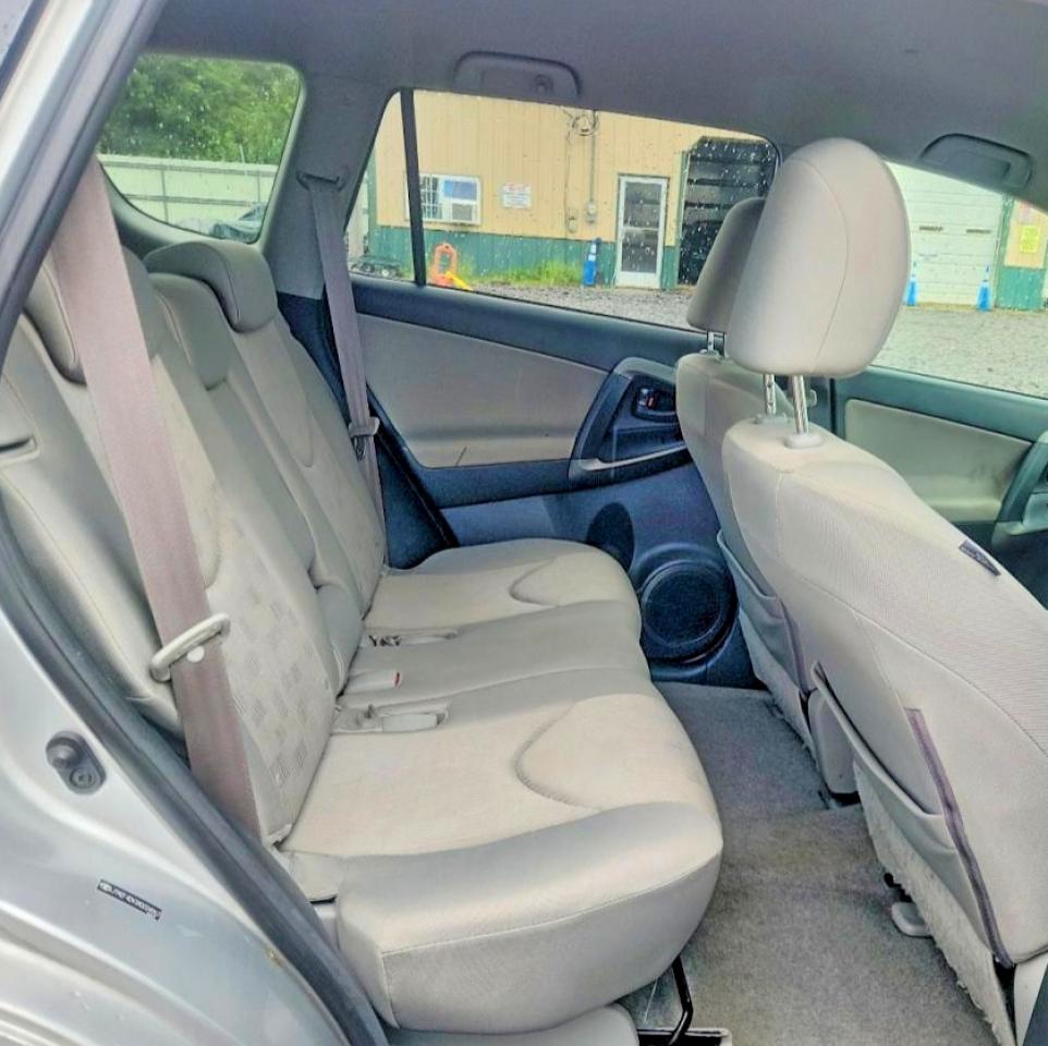 2010 Toyota Rav4 Base Silver vin: JTMZF4DV3AD024967