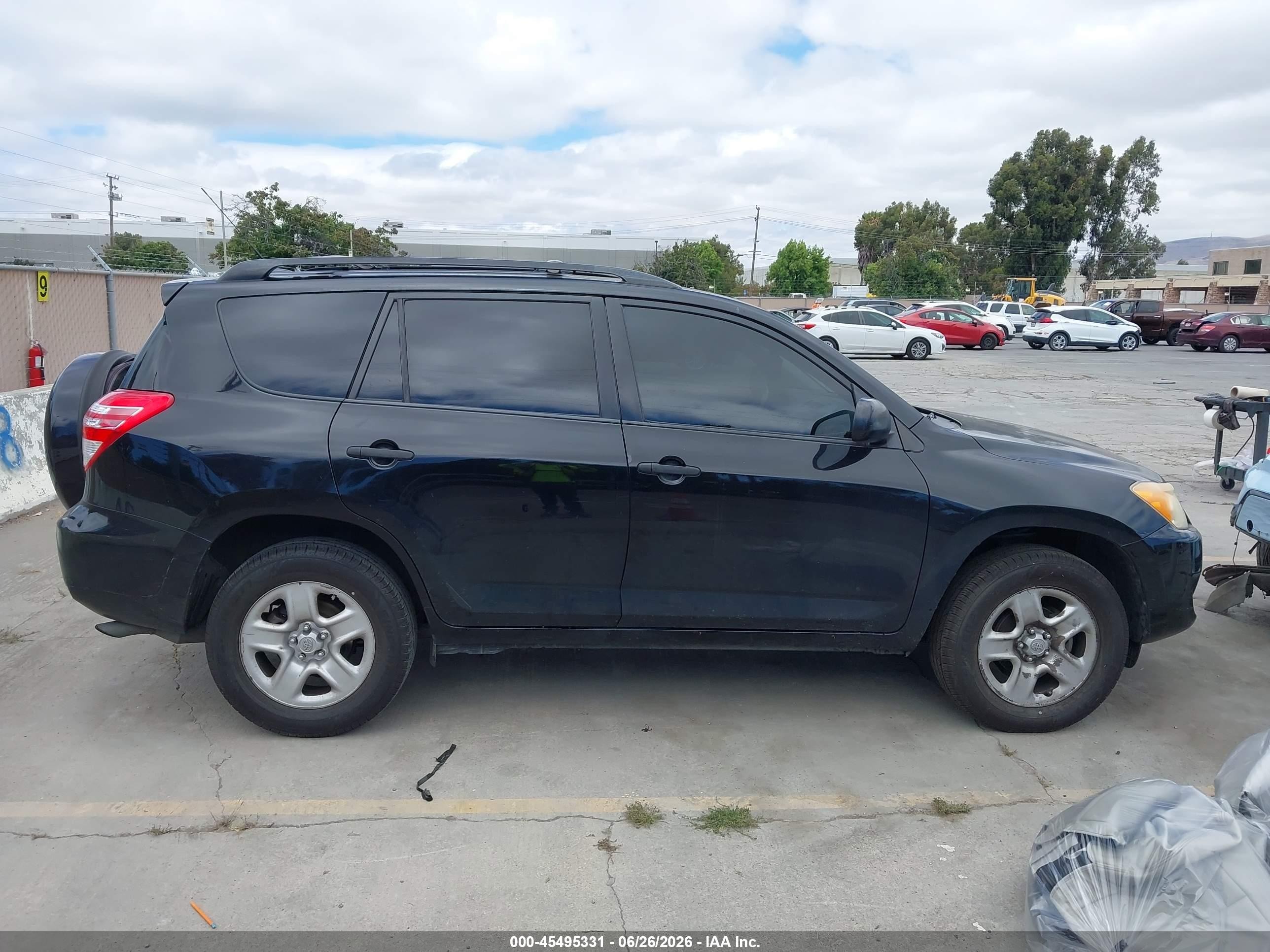 2011 Toyota Rav4   Black vin: JTMZF4DV4B5033737