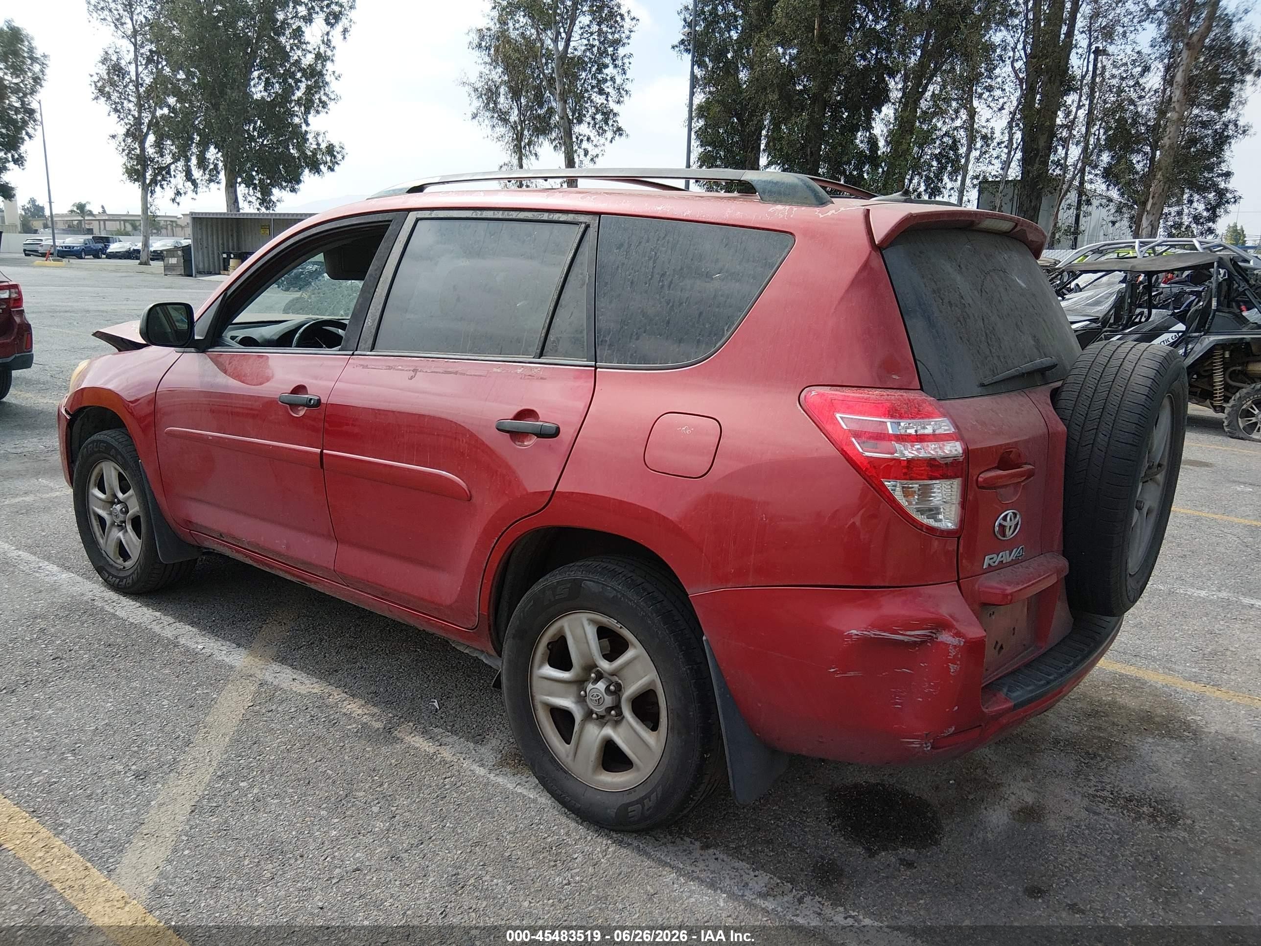 2012 Toyota Rav4   Red vin: JTMZF4DV4CD032157