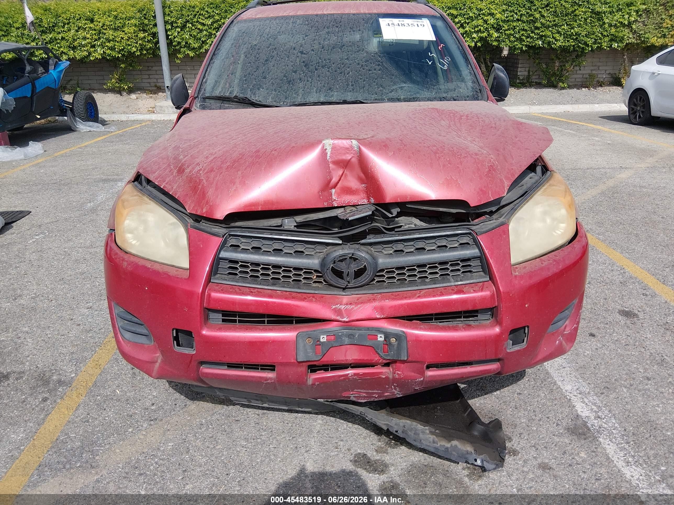 2012 Toyota Rav4   Red vin: JTMZF4DV4CD032157
