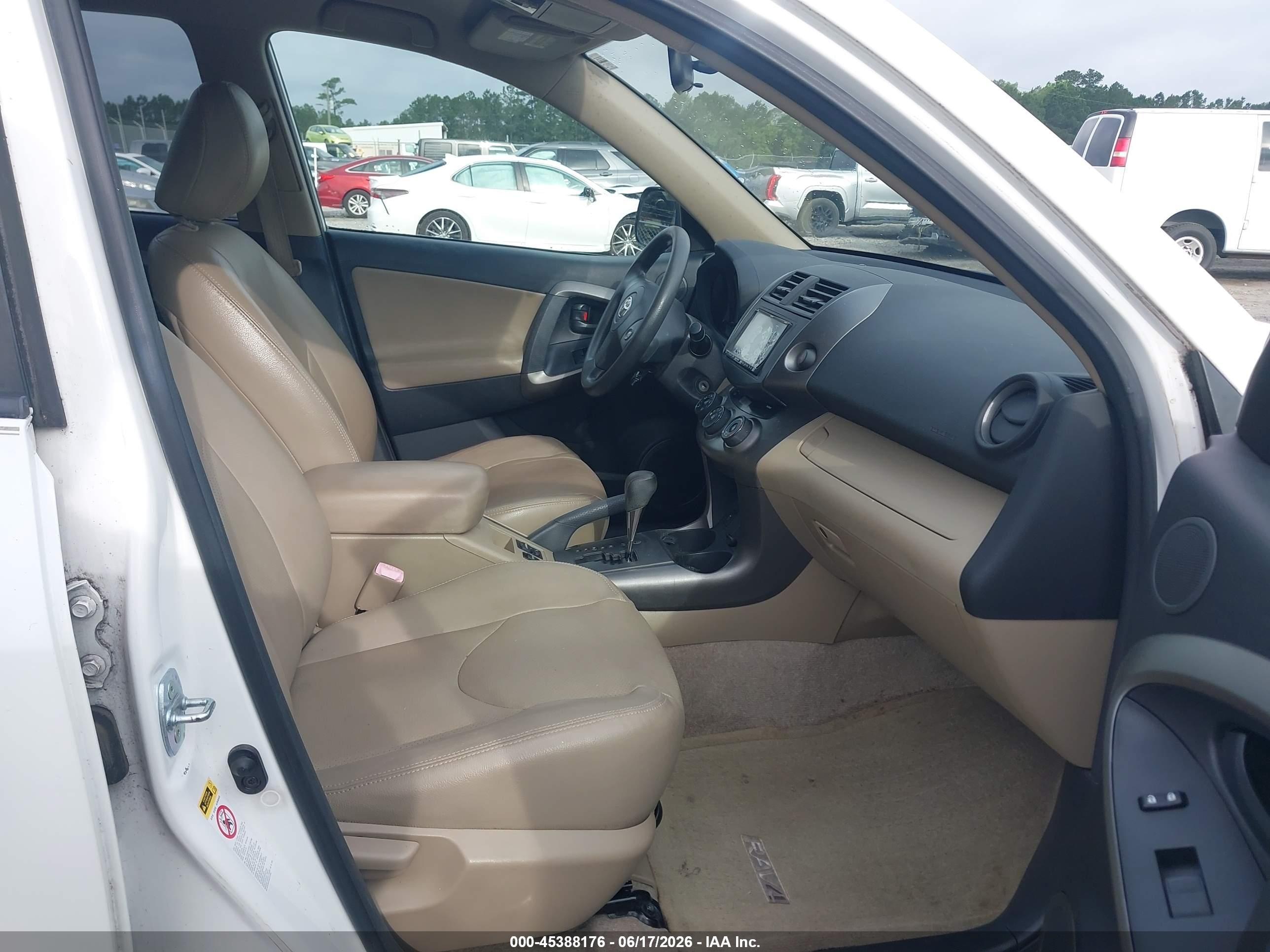 2010 Toyota Rav4   White vin: JTMZF4DV5AD019043