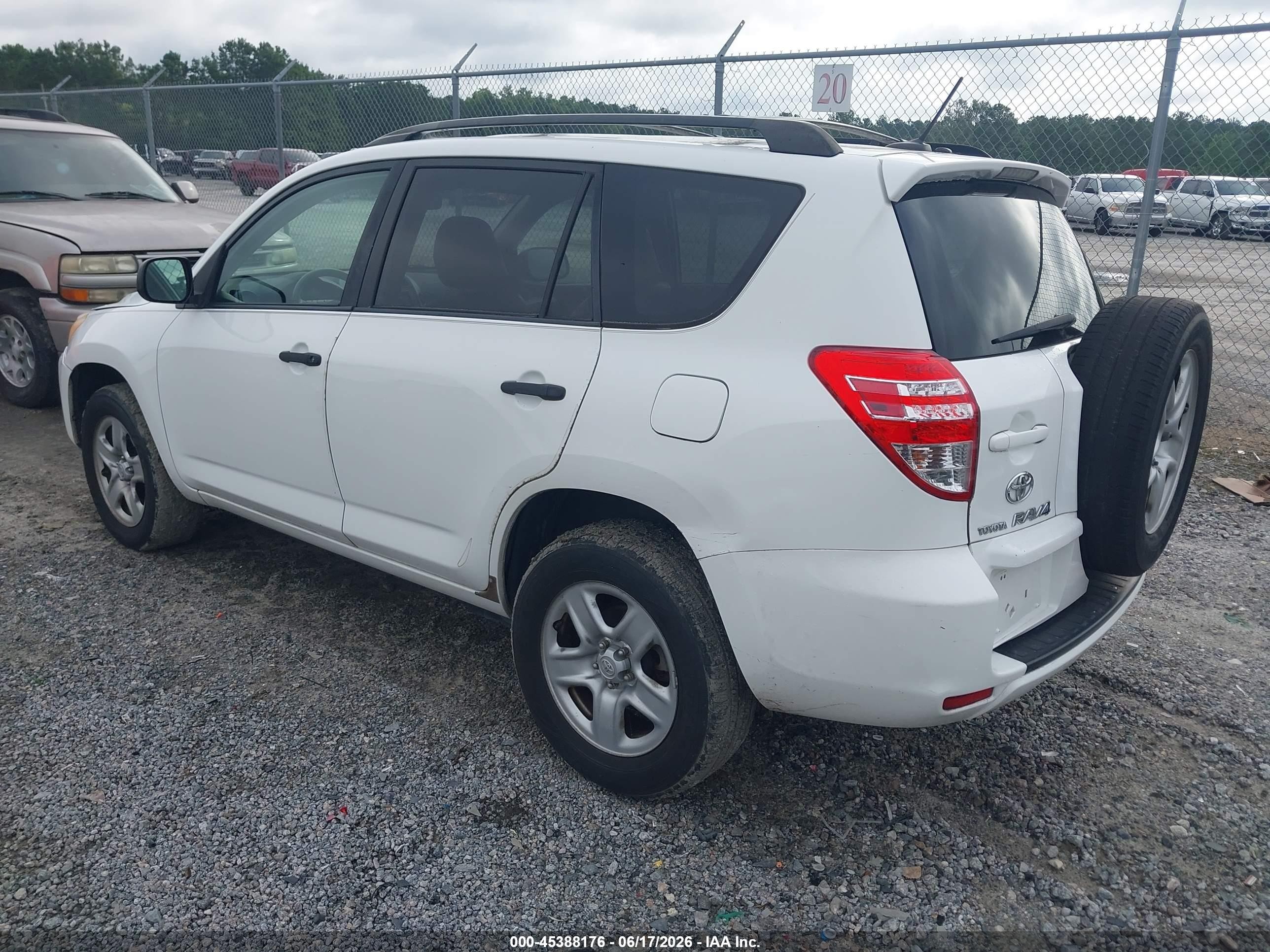 2010 Toyota Rav4   White vin: JTMZF4DV5AD019043