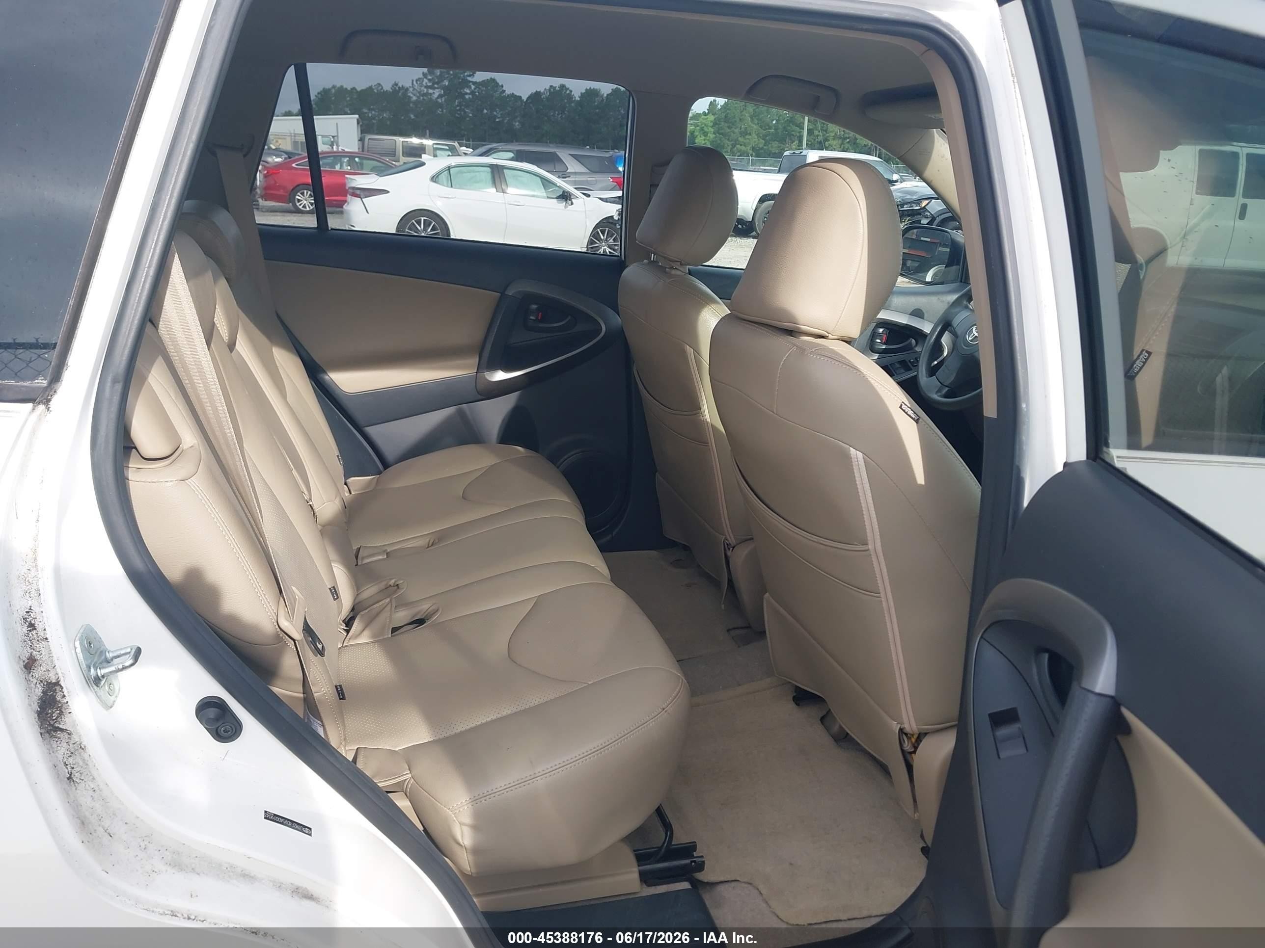 2010 Toyota Rav4   White vin: JTMZF4DV5AD019043