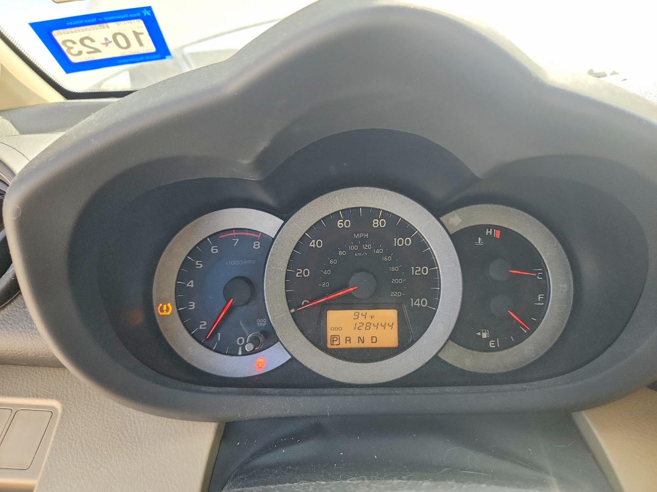 2010 Toyota Rav4 Base White vin: JTMZF4DV5AD026185