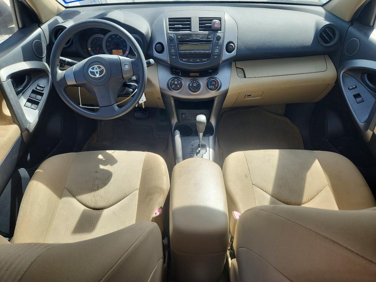 2010 Toyota Rav4 Base White vin: JTMZF4DV5AD026185