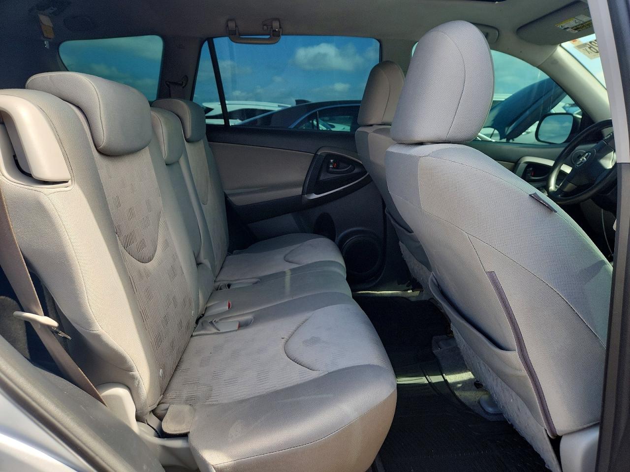 2010 Toyota Rav4 Base Серый vin: JTMZF4DV5AD026929