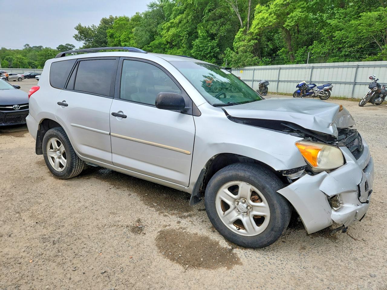 2011 Toyota Rav4 Base Silver vin: JTMZF4DV5BD030948