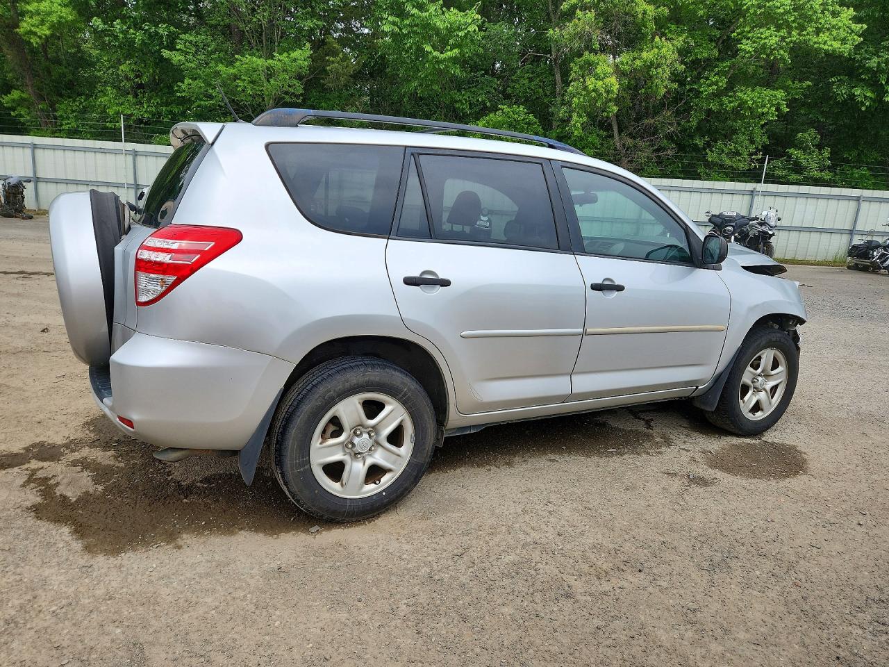 2011 Toyota Rav4 Base Silver vin: JTMZF4DV5BD030948