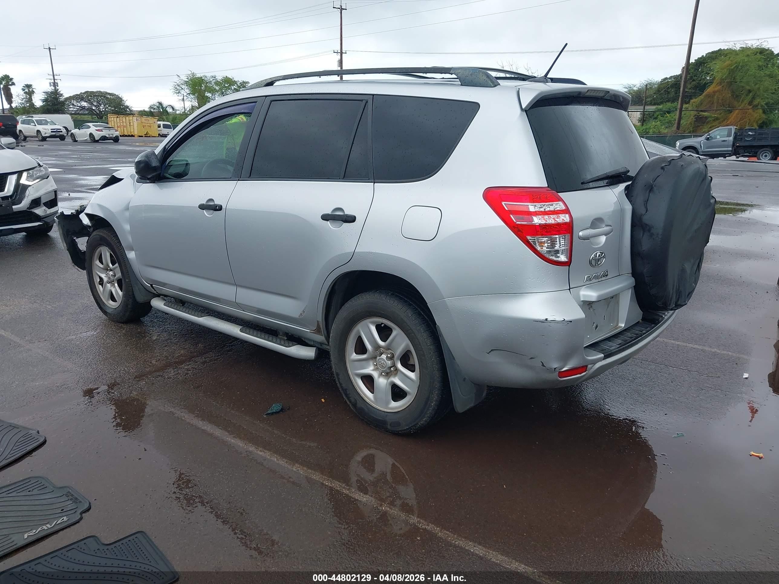 2012 Toyota Rav4   Silver vin: JTMZF4DV5CD033088