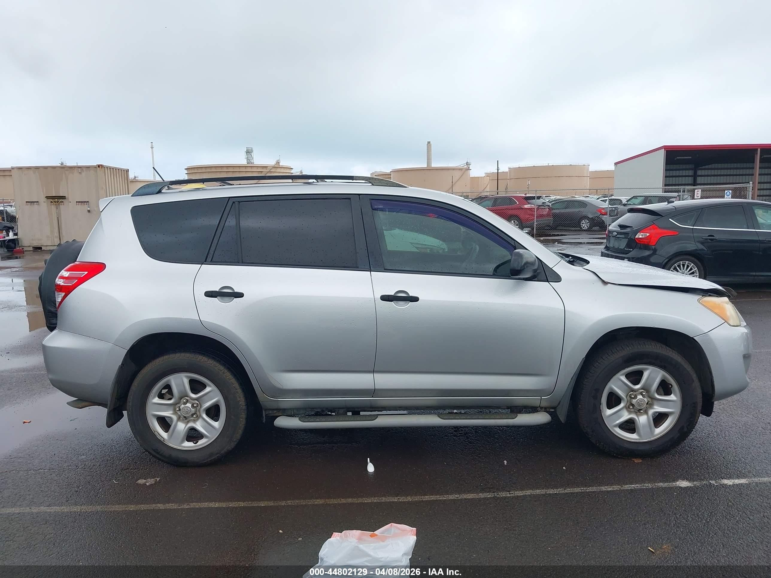 2012 Toyota Rav4   Silver vin: JTMZF4DV5CD033088