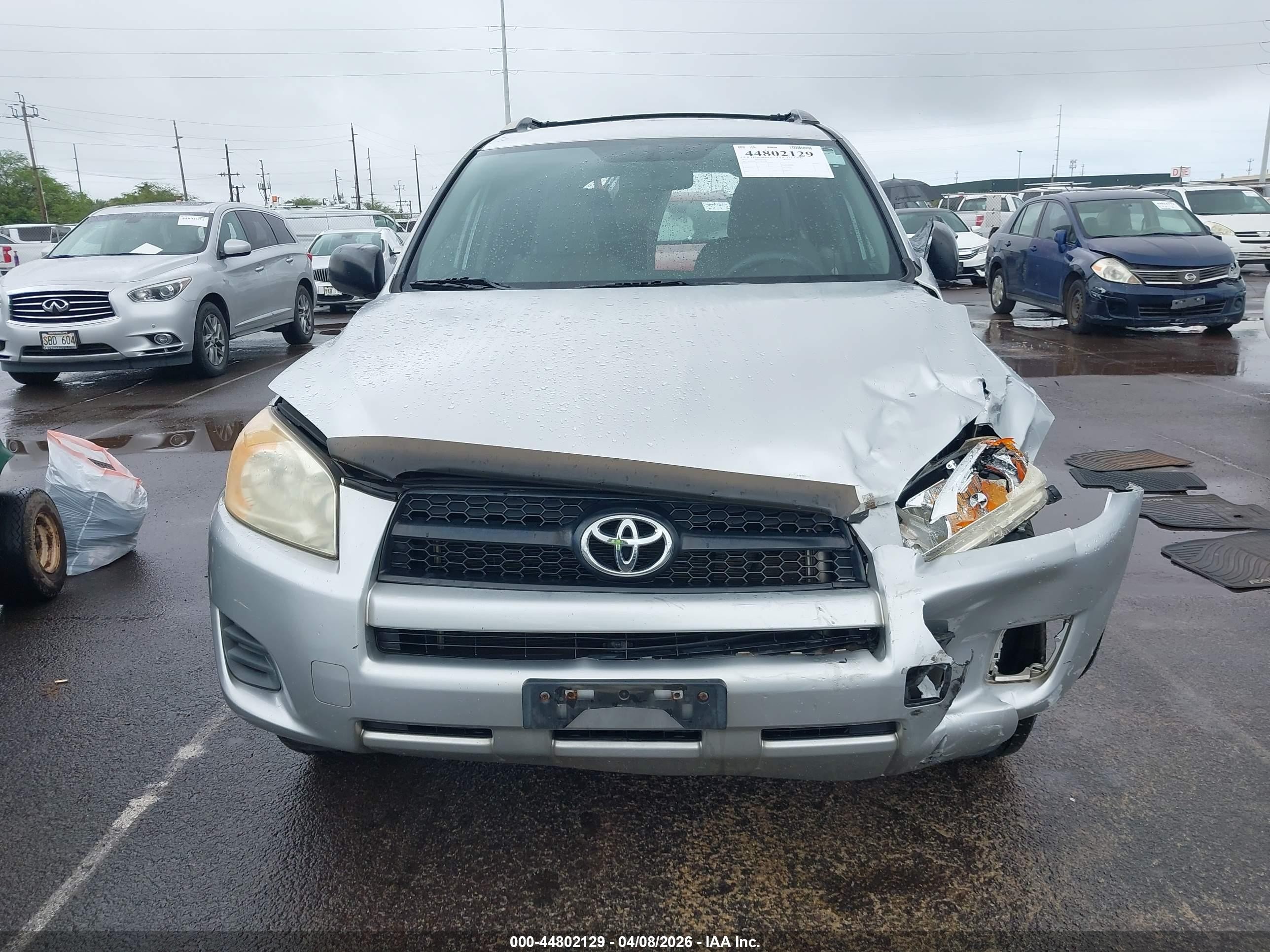 2012 Toyota Rav4   Silver vin: JTMZF4DV5CD033088