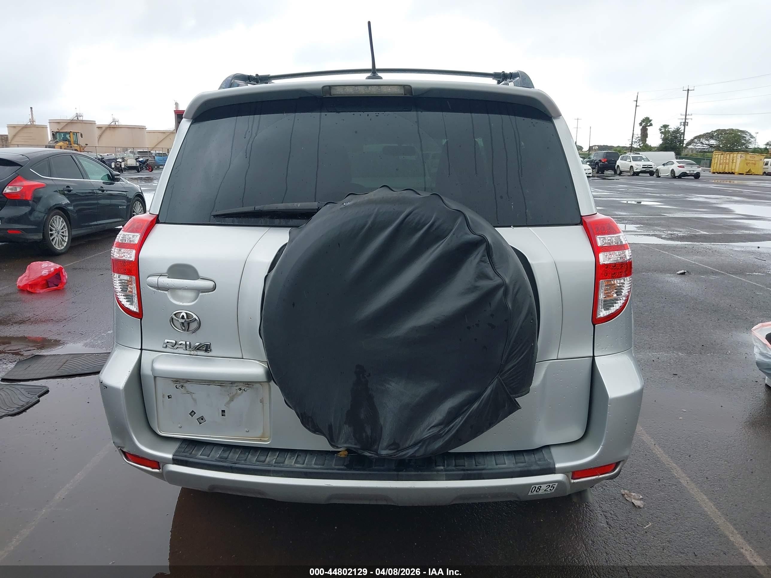 2012 Toyota Rav4   Silver vin: JTMZF4DV5CD033088