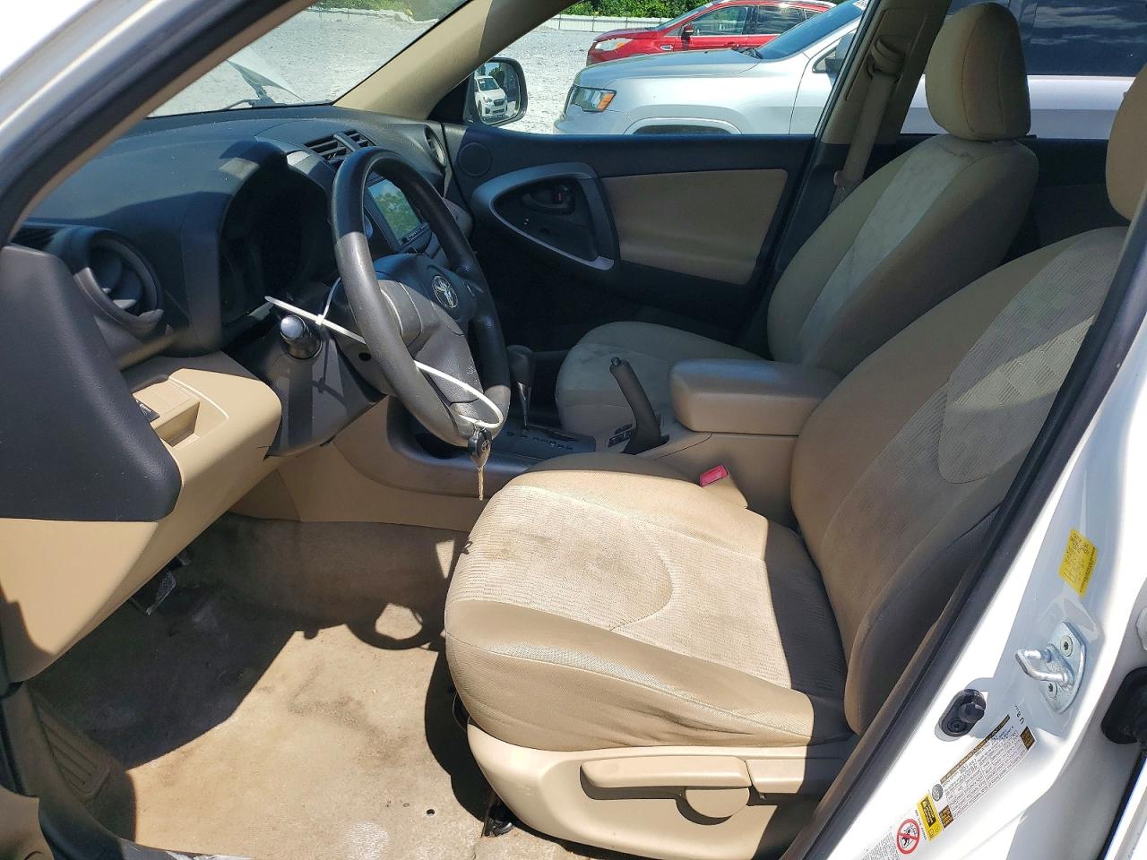 2010 Toyota Rav4 Base White vin: JTMZF4DV6A5028652