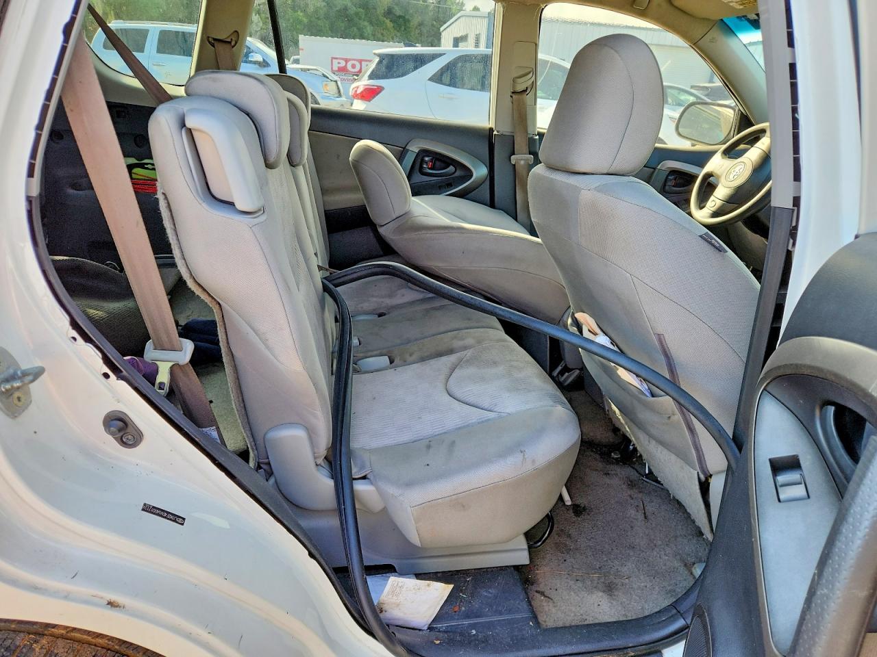 2010 Toyota Rav4 Base White vin: JTMZF4DV6AD017124
