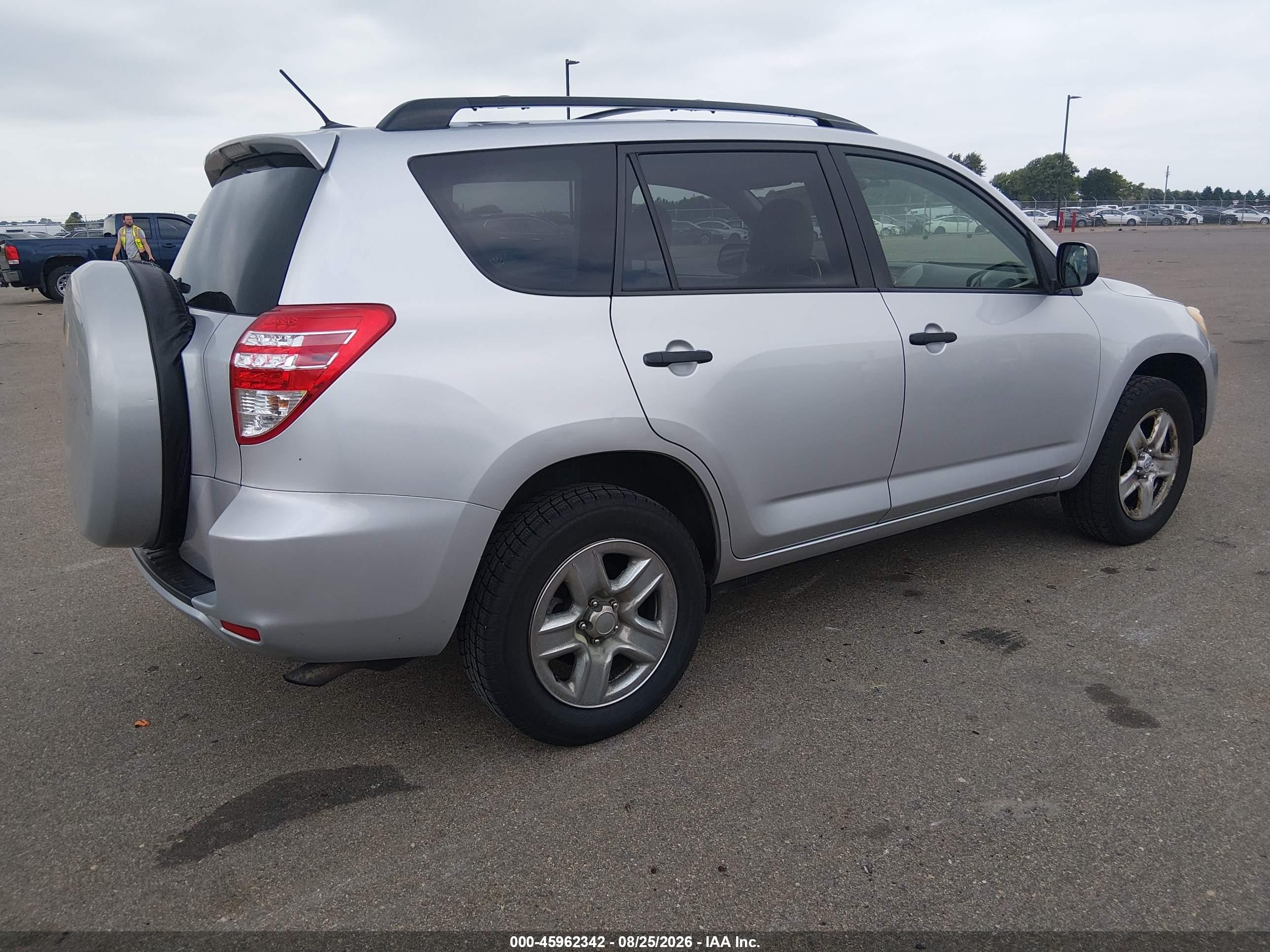 2010 Toyota Rav4   Silver vin: JTMZF4DV6AD020265