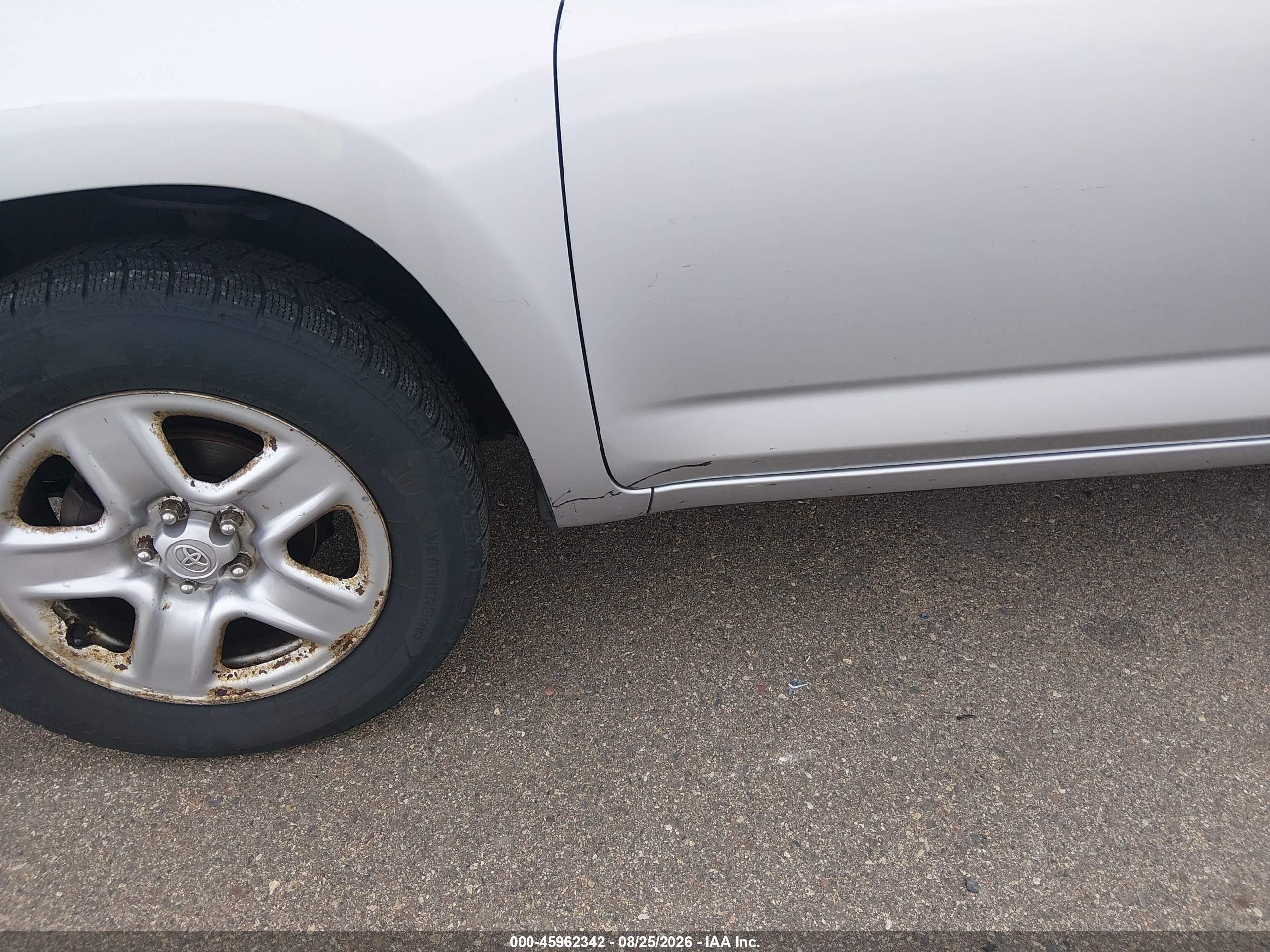2010 Toyota Rav4   Silver vin: JTMZF4DV6AD020265