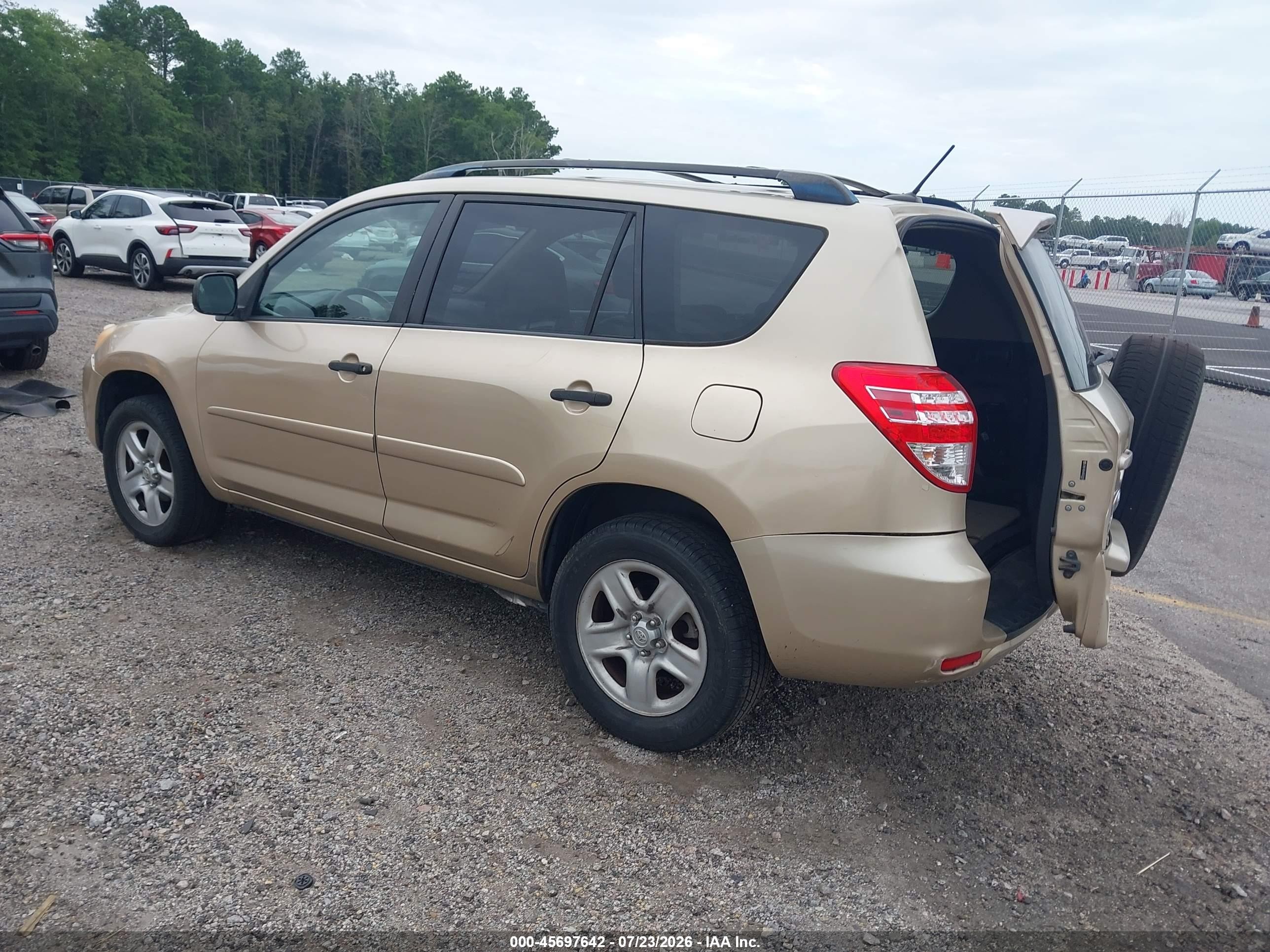 2010 Toyota Rav4   Tan vin: JTMZF4DV6AD022839