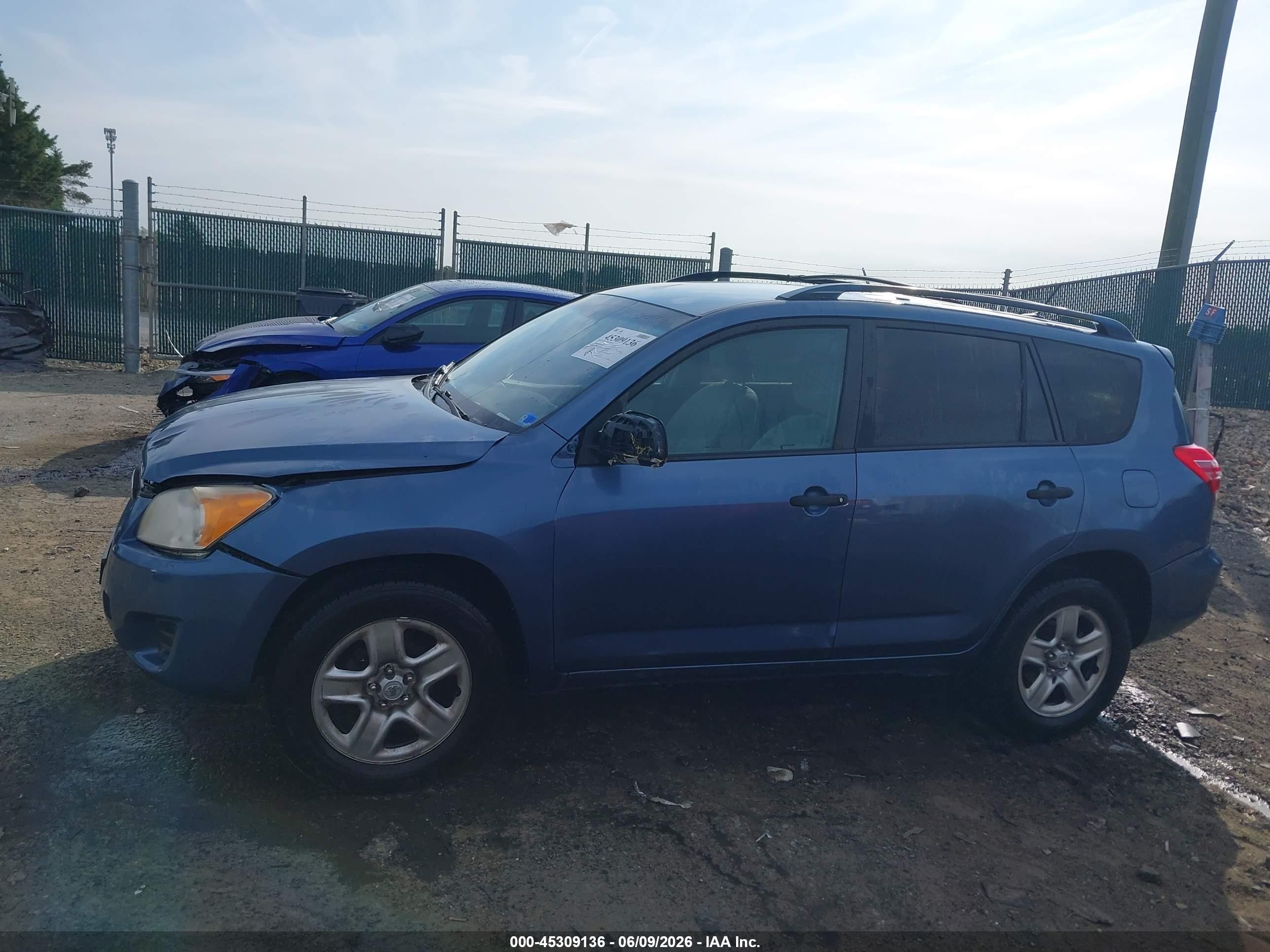 2012 Toyota Rav4 Синий vin: JTMZF4DV6CD034234