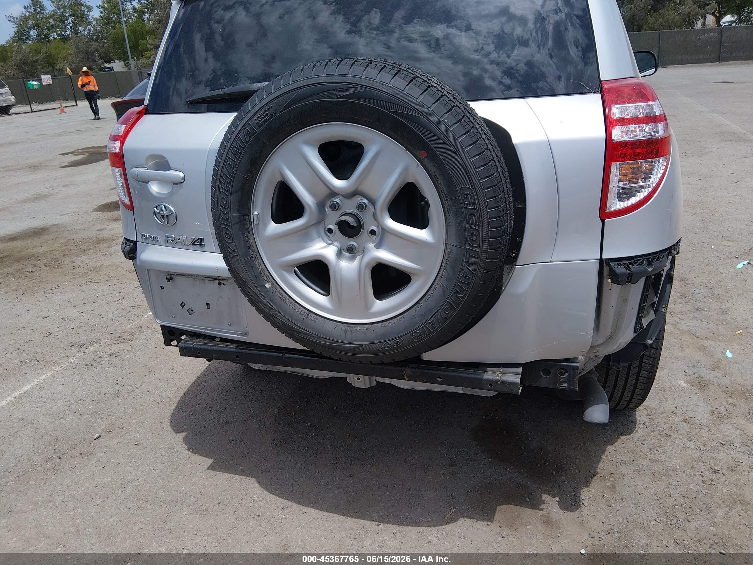 2010 Toyota Rav4 Silver vin: JTMZF4DV7AD019965