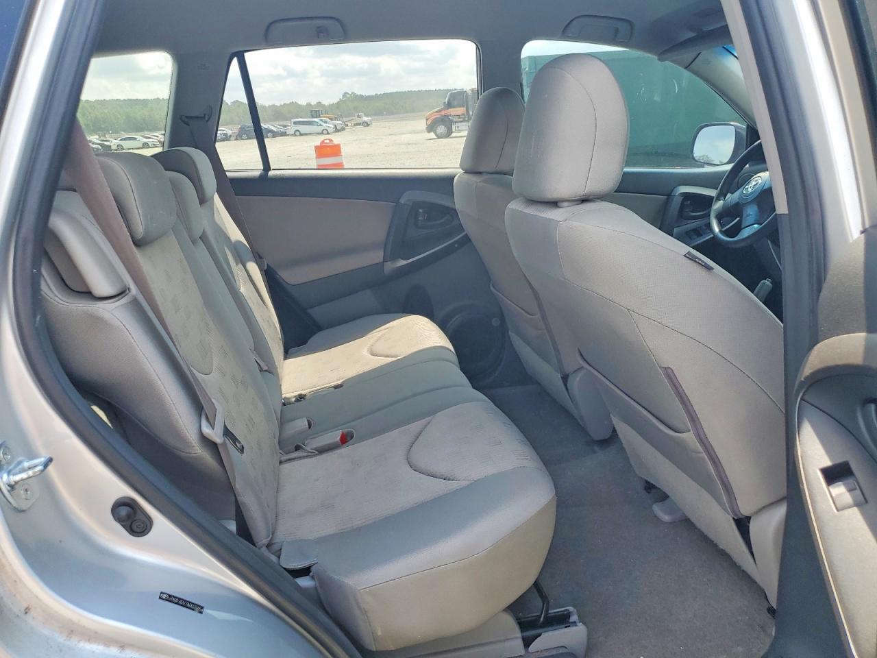 2010 Toyota Rav4 Base Silver vin: JTMZF4DV7AD023854