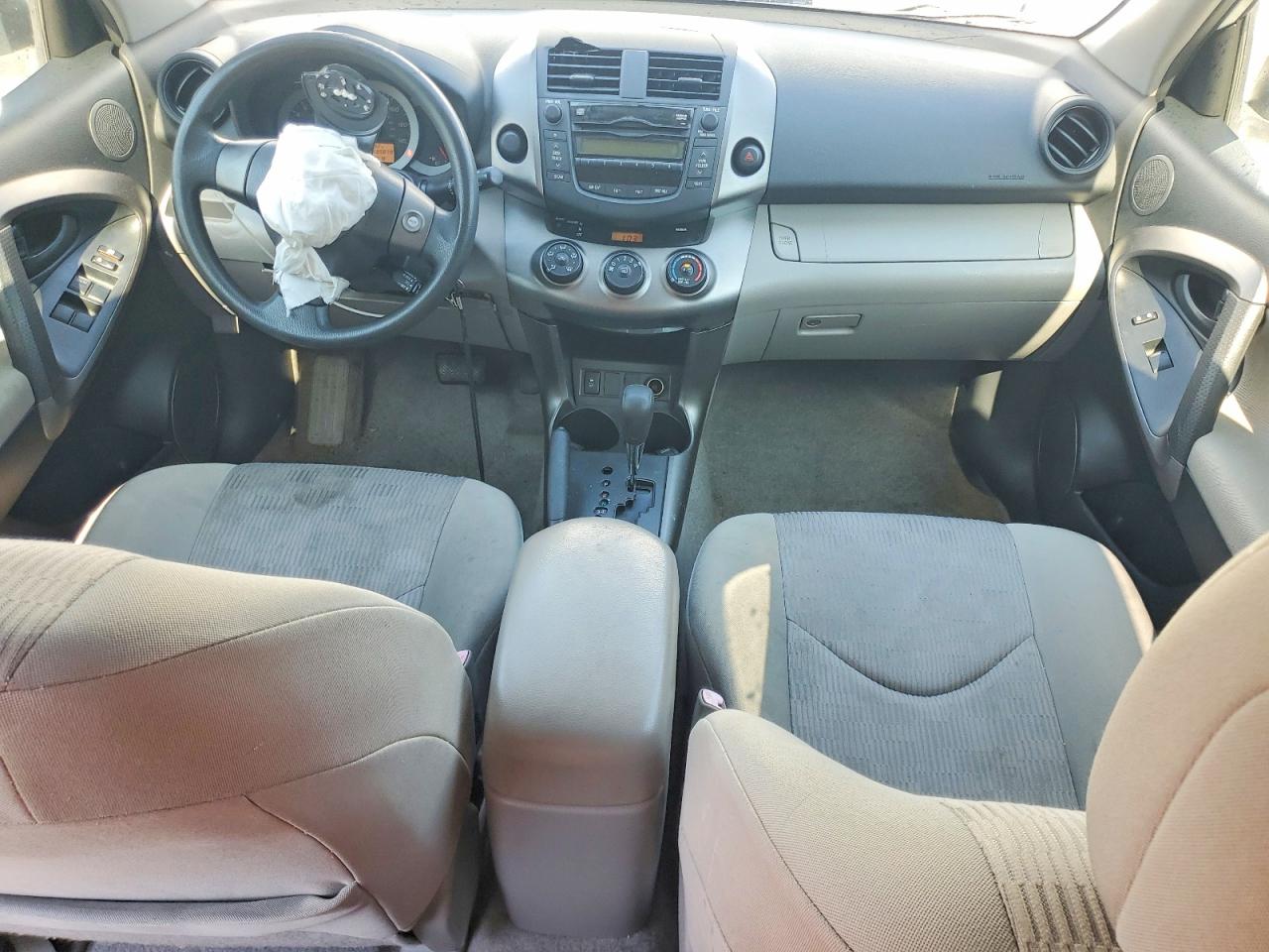 2011 Toyota Rav4 Base White vin: JTMZF4DV7BD029977