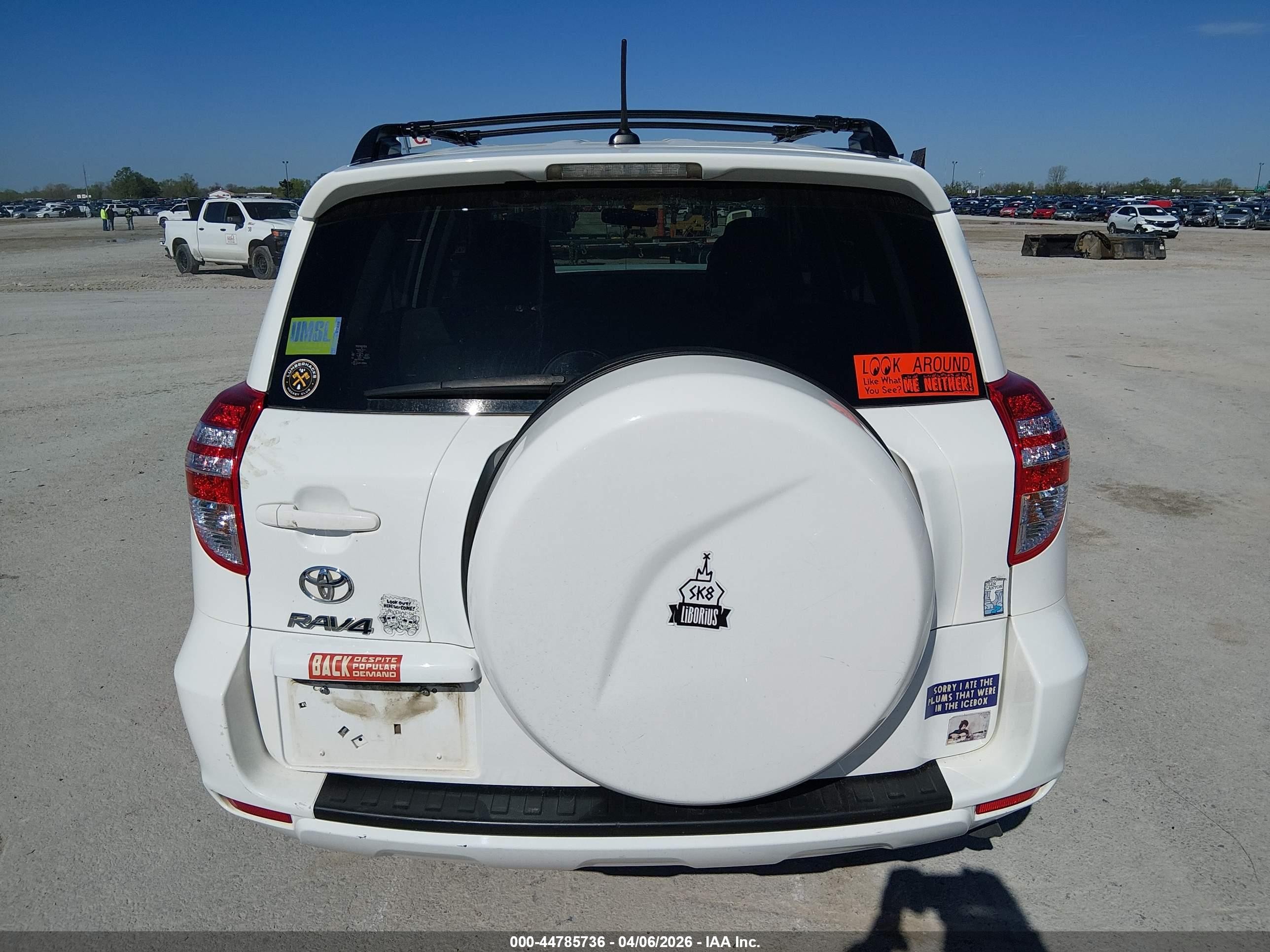 2012 Toyota Rav4   White vin: JTMZF4DV7C5044779