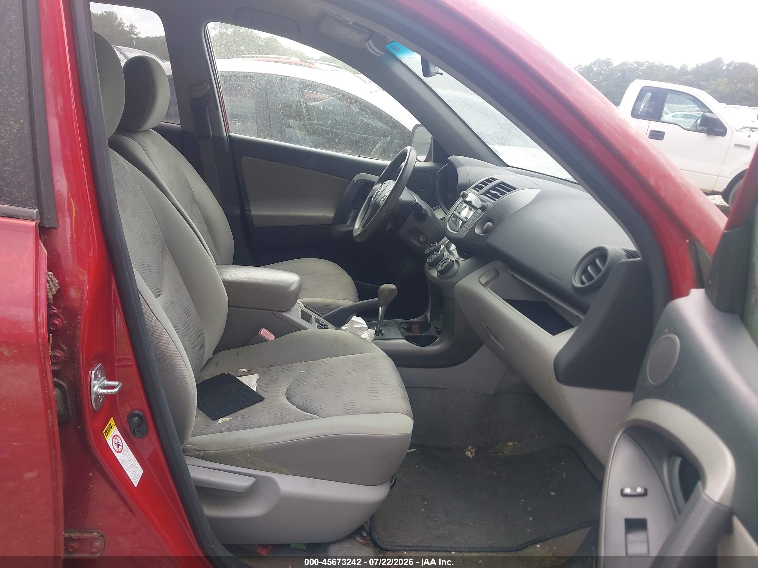 2010 Toyota Rav4   Red vin: JTMZF4DV8A5024084