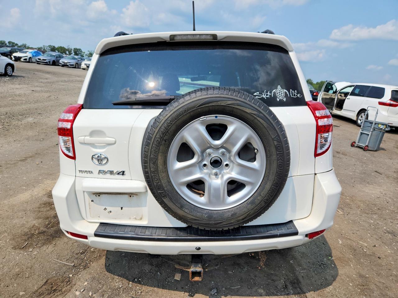 2010 Toyota Rav4 Base White vin: JTMZF4DV9A5025499