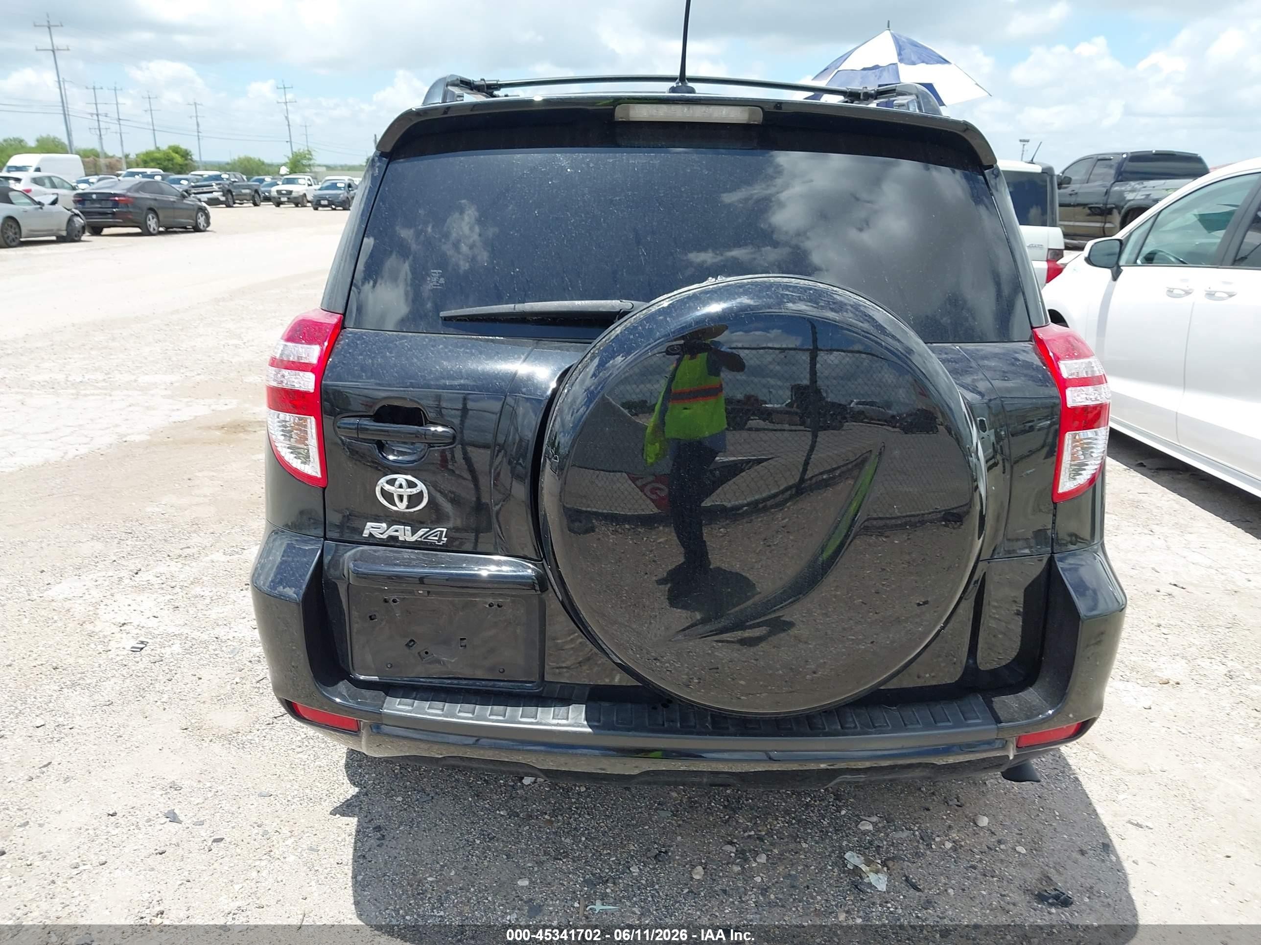 2011 Toyota Rav4   Black vin: JTMZF4DV9BD030774