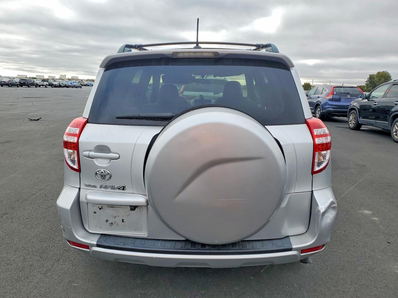 2010 Toyota Rav4 Base Silver vin: JTMZF4DVXA5016682
