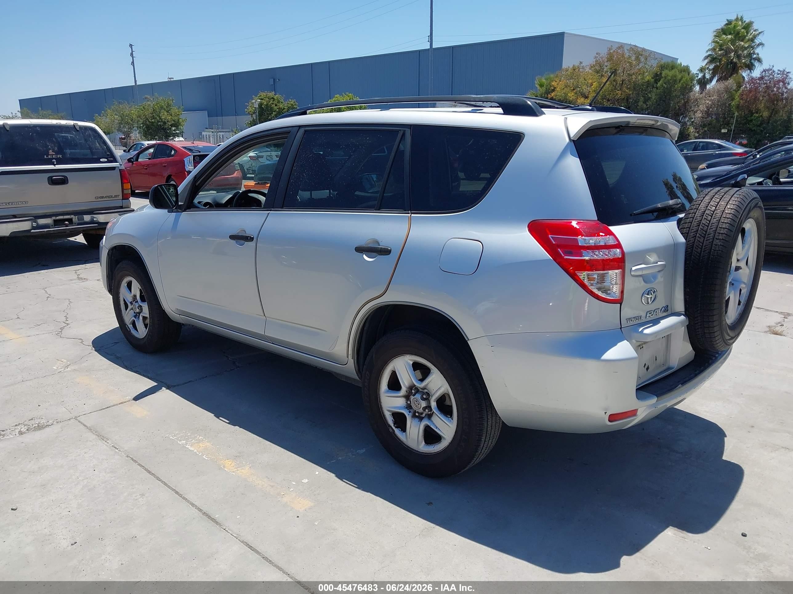 2010 Toyota Rav4   Silver vin: JTMZF4DVXAD018714