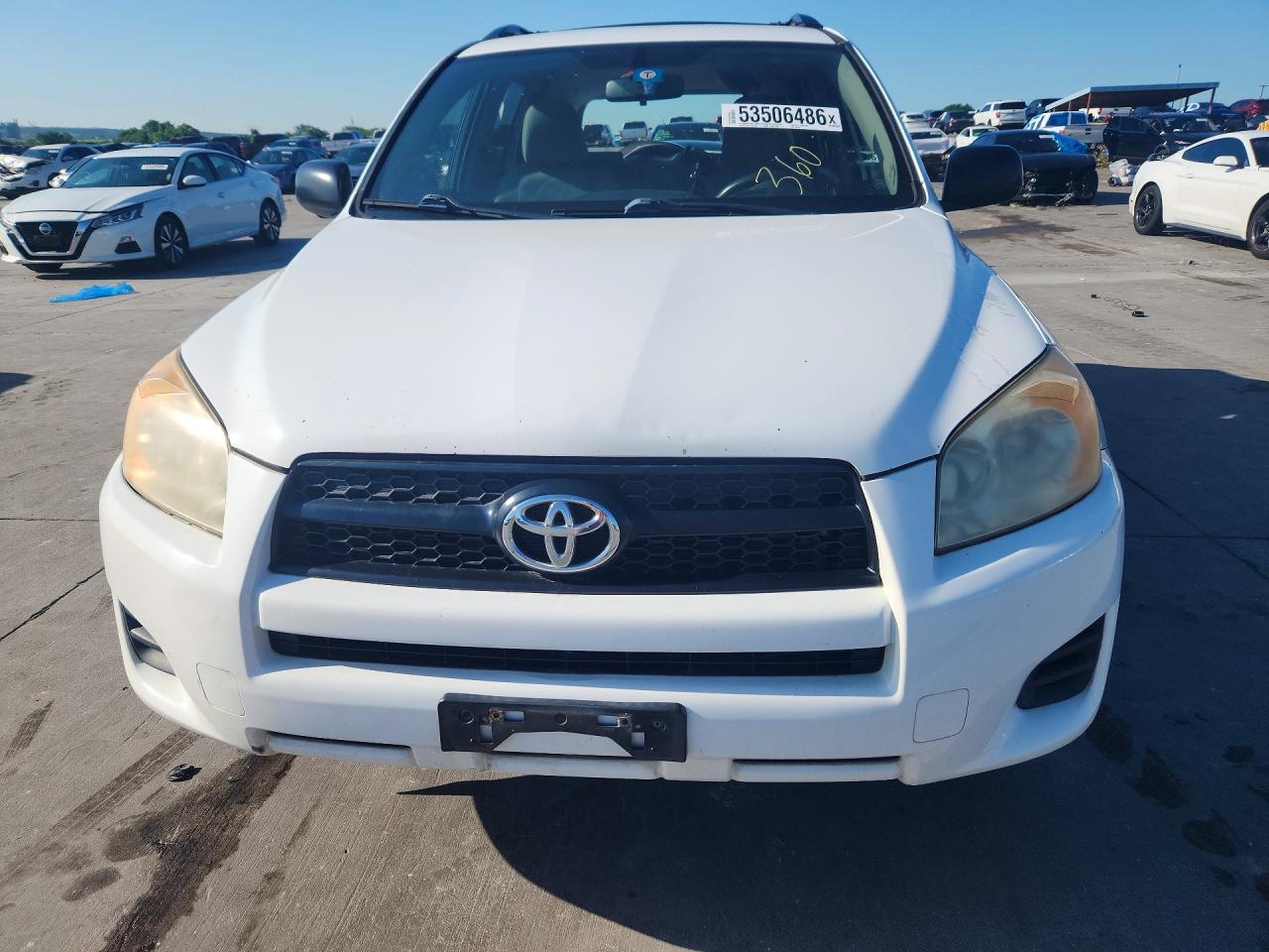 2010 Toyota Rav4 Base Белый vin: JTMZF4DVXAD025436