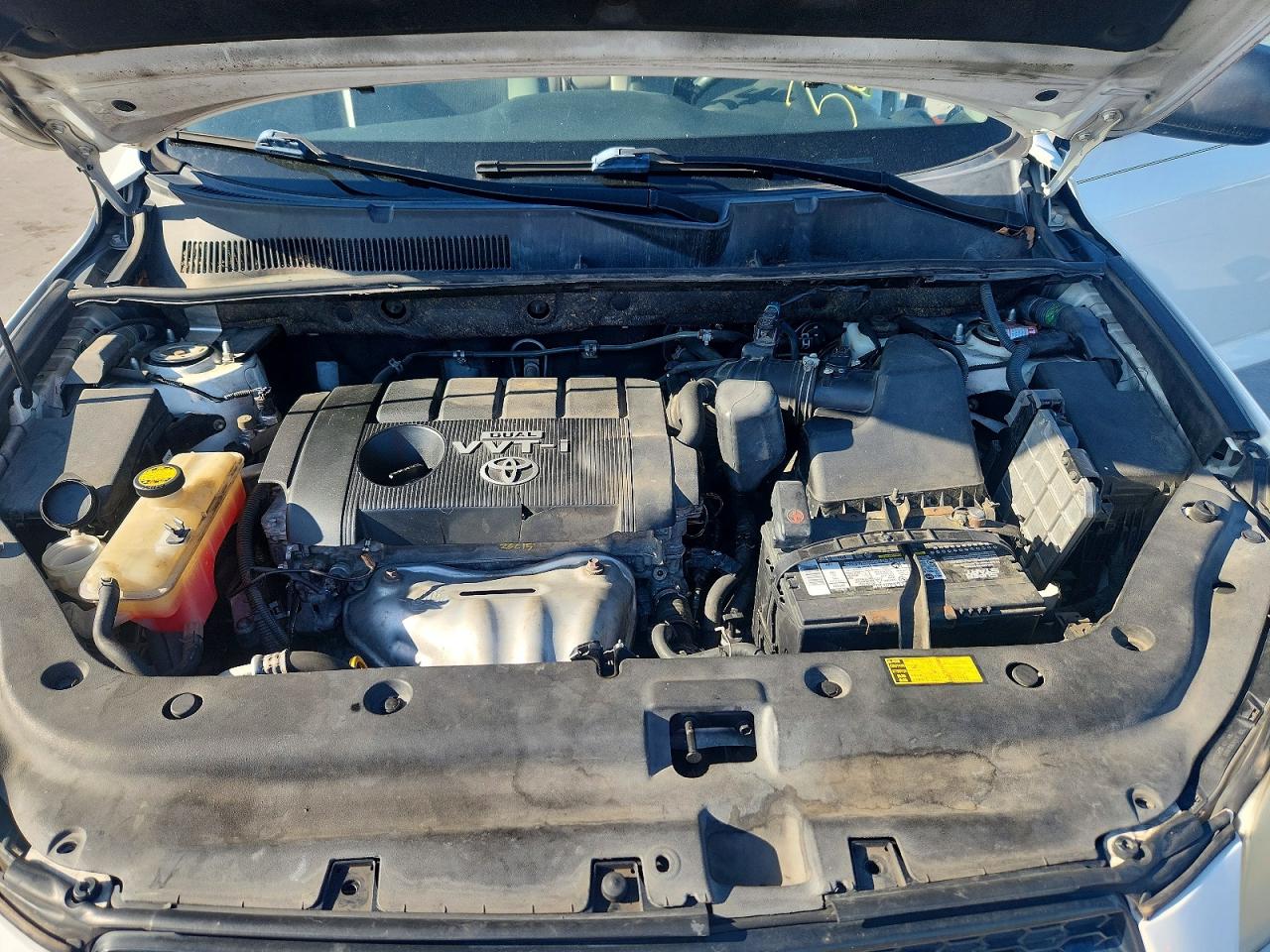 2010 Toyota Rav4 Base Белый vin: JTMZF4DVXAD025436