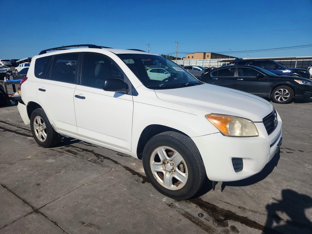 2010 Toyota Rav4 Base Белый vin: JTMZF4DVXAD025436