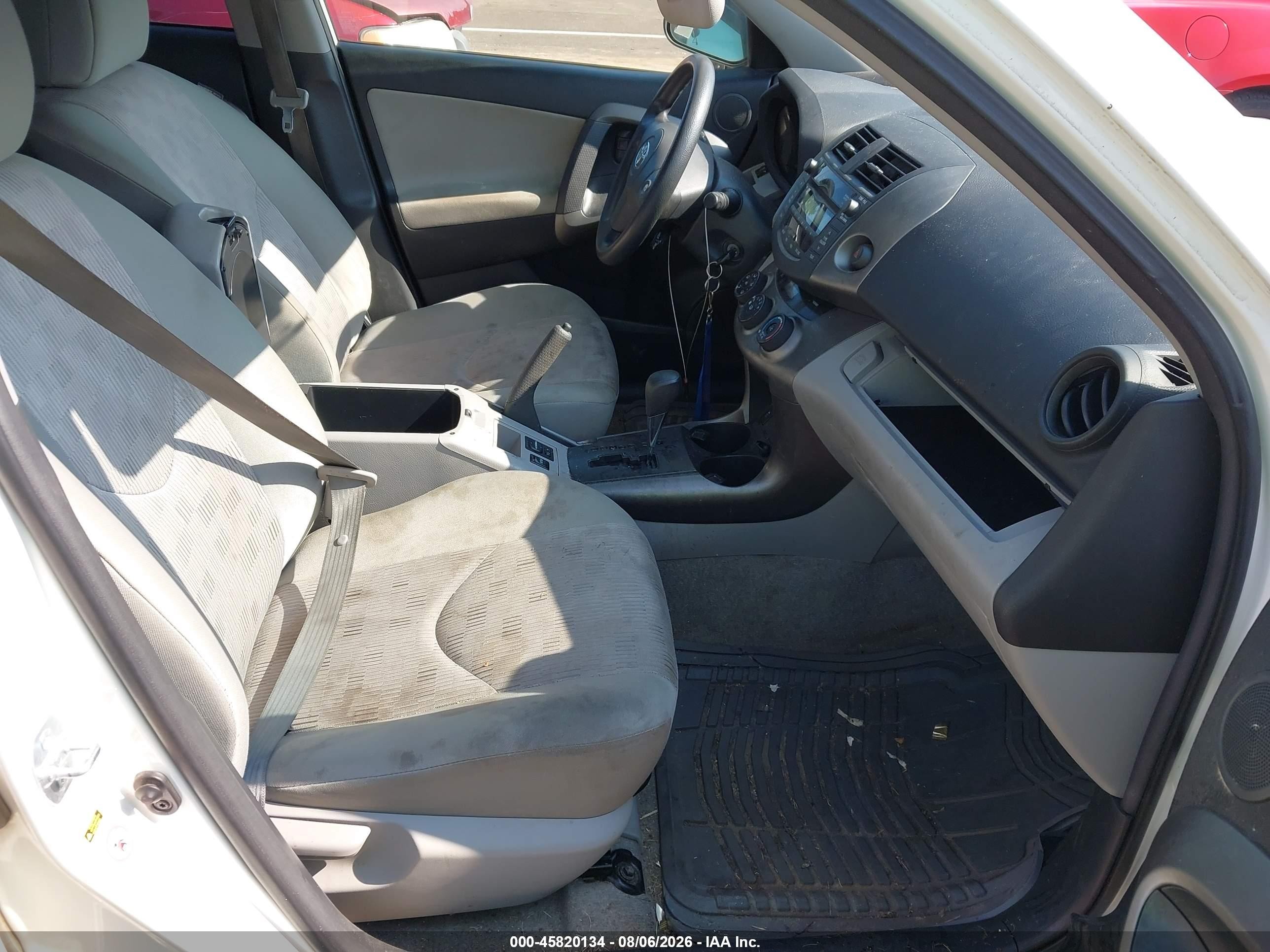 2011 Toyota Rav4   Белый vin: JTMZF4DVXB5035511