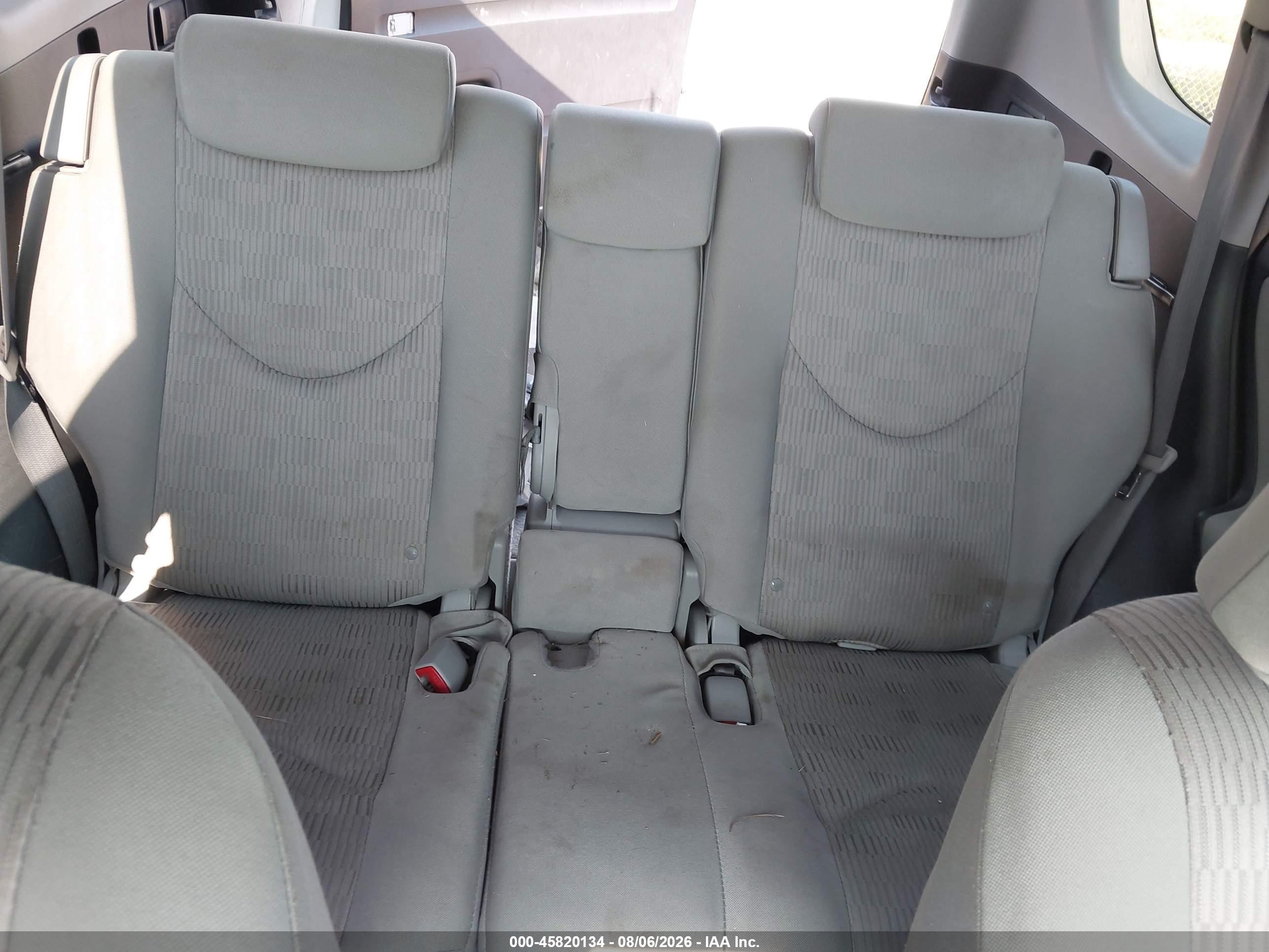 2011 Toyota Rav4   Белый vin: JTMZF4DVXB5035511