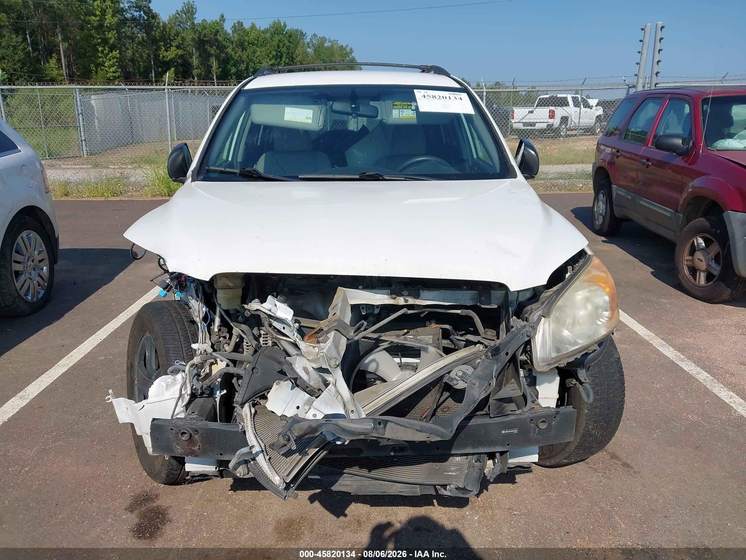 2011 Toyota Rav4   Белый vin: JTMZF4DVXB5035511