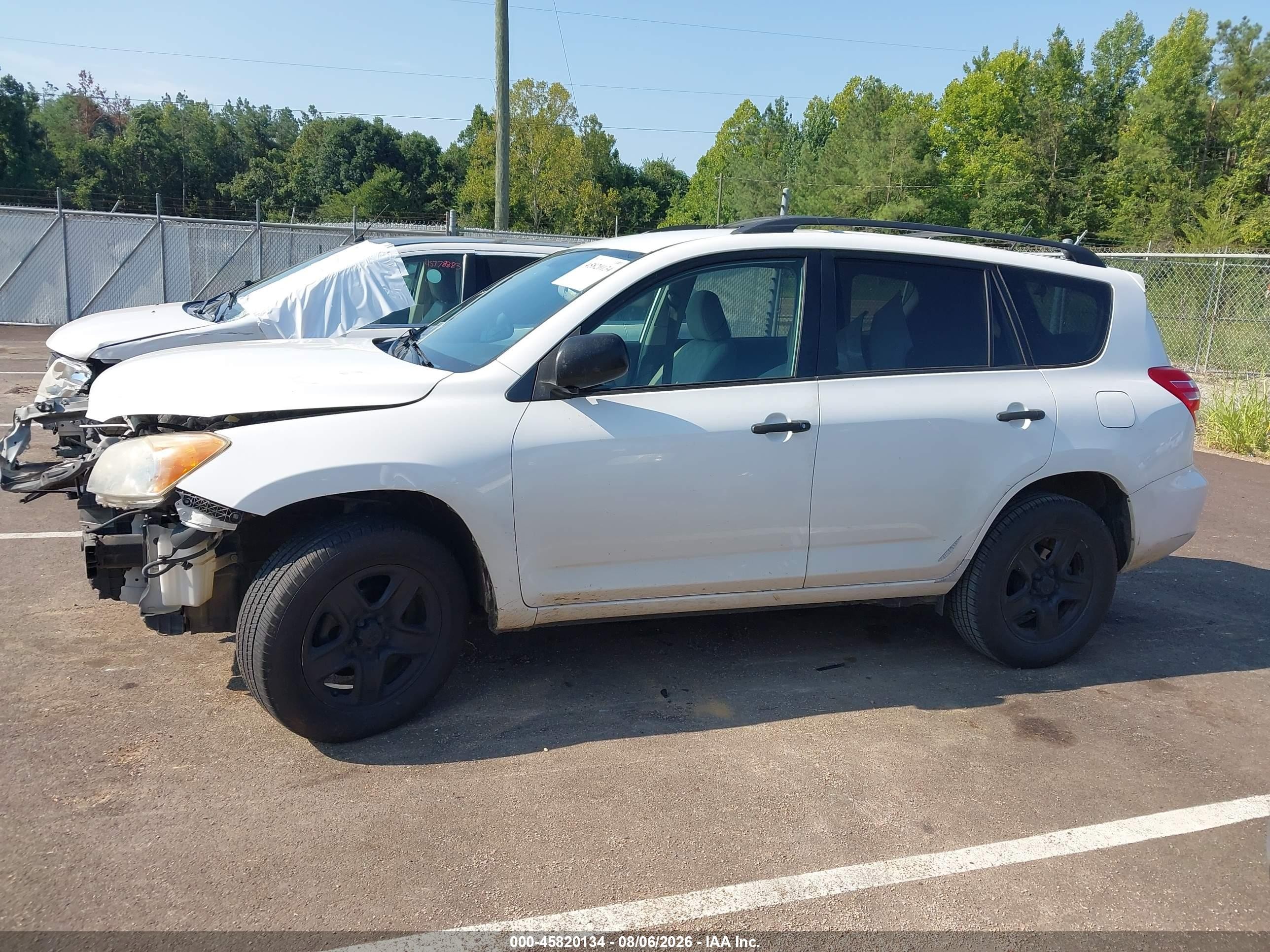 2011 Toyota Rav4   Белый vin: JTMZF4DVXB5035511